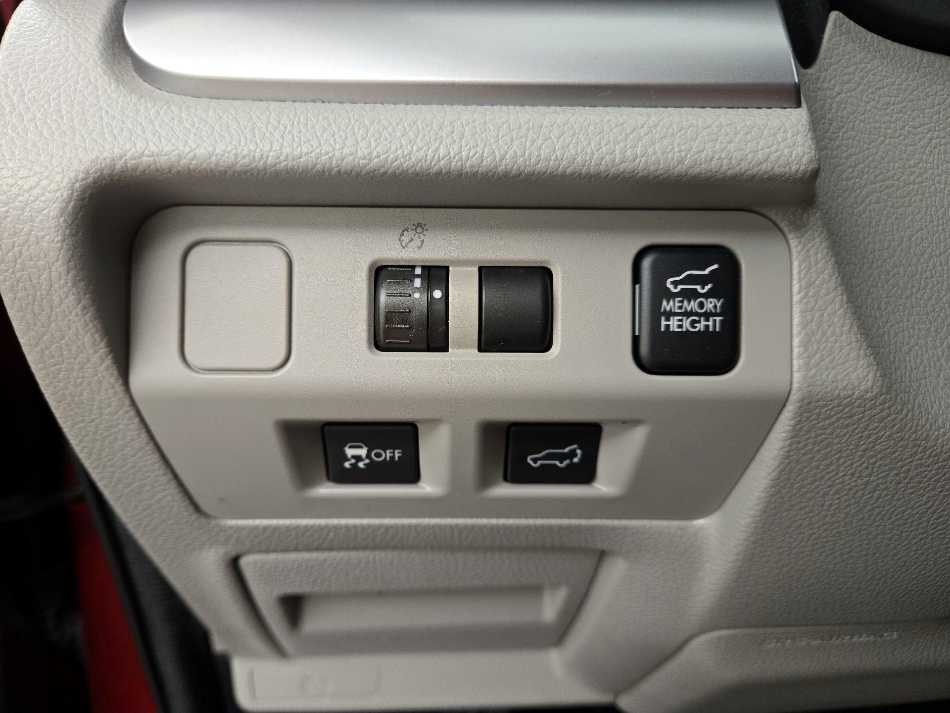 Thumbnail: 2014 Subaru Forester - 13