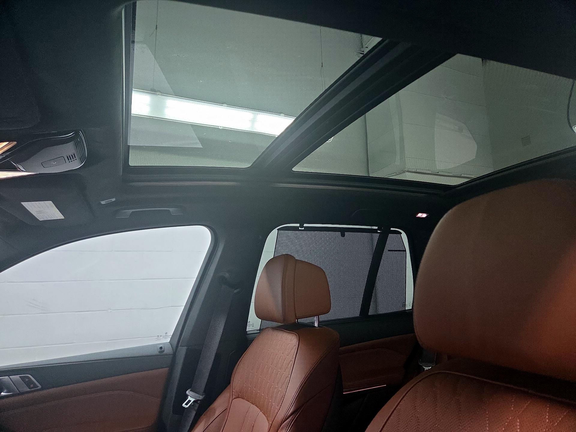 Thumbnail: 2022 BMW X5 - 20