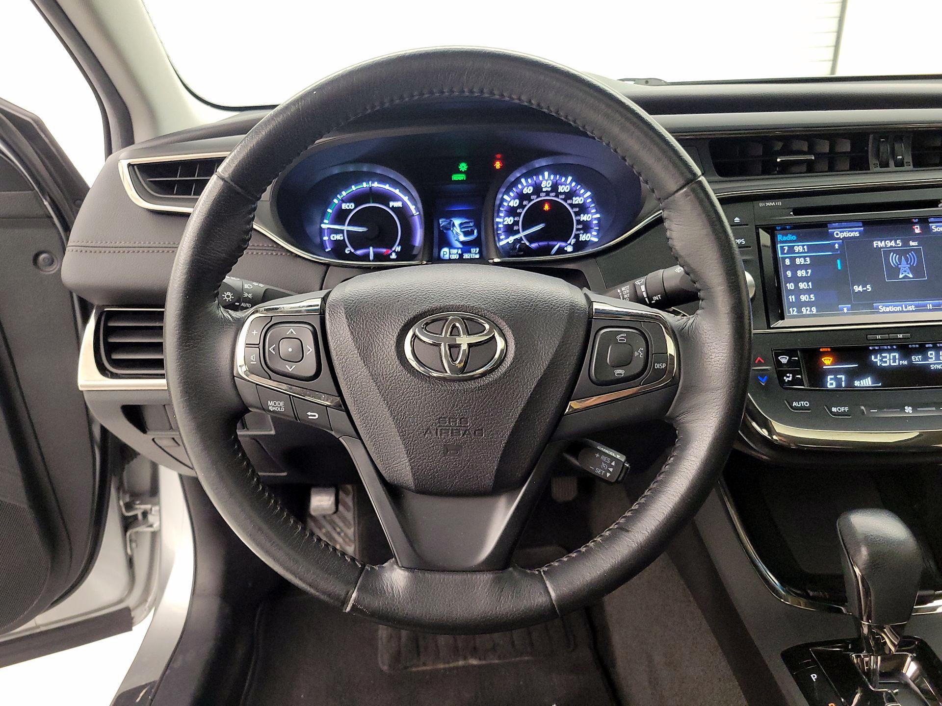 Thumbnail: 2016 Toyota Avalon - 10