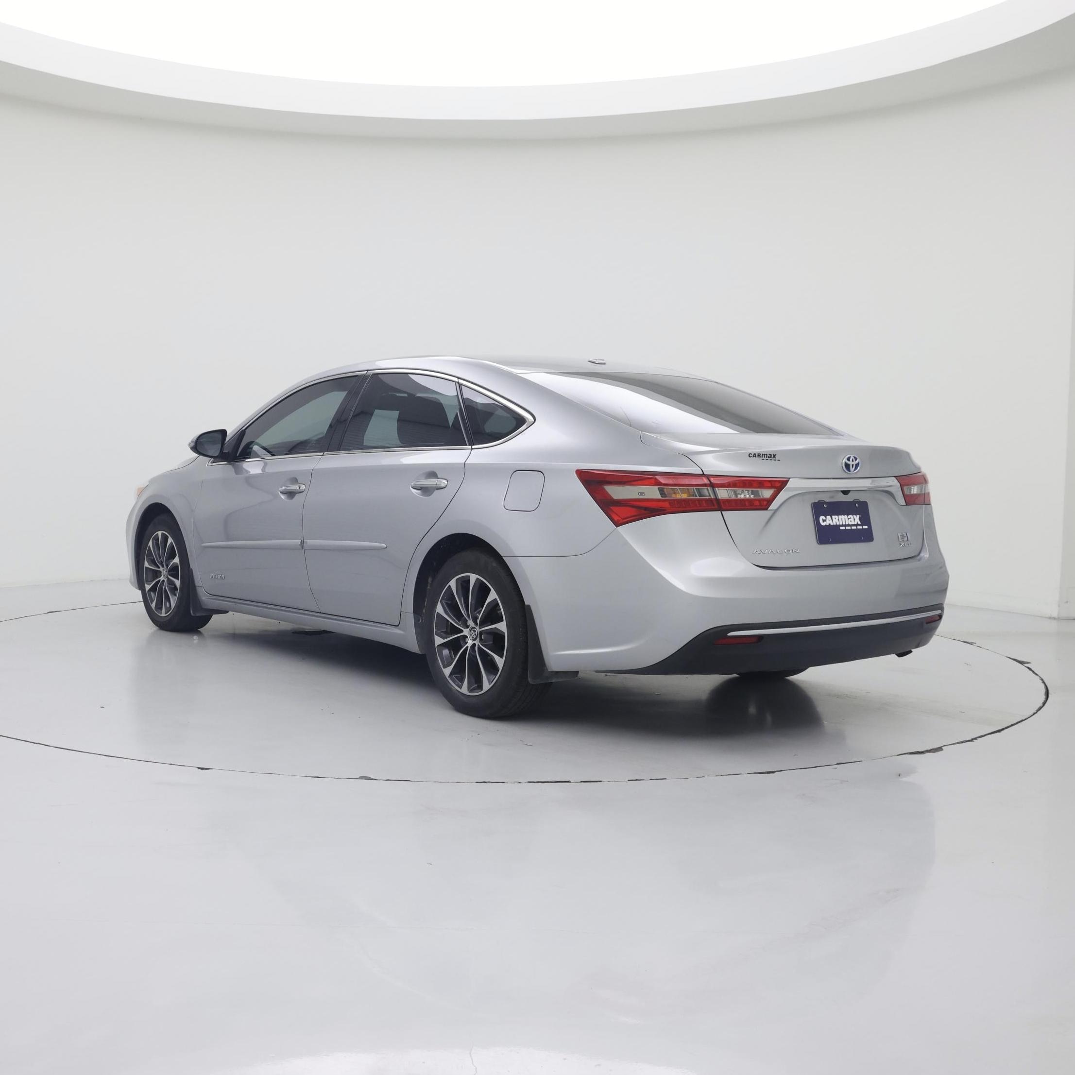 Thumbnail: 2016 Toyota Avalon - 2