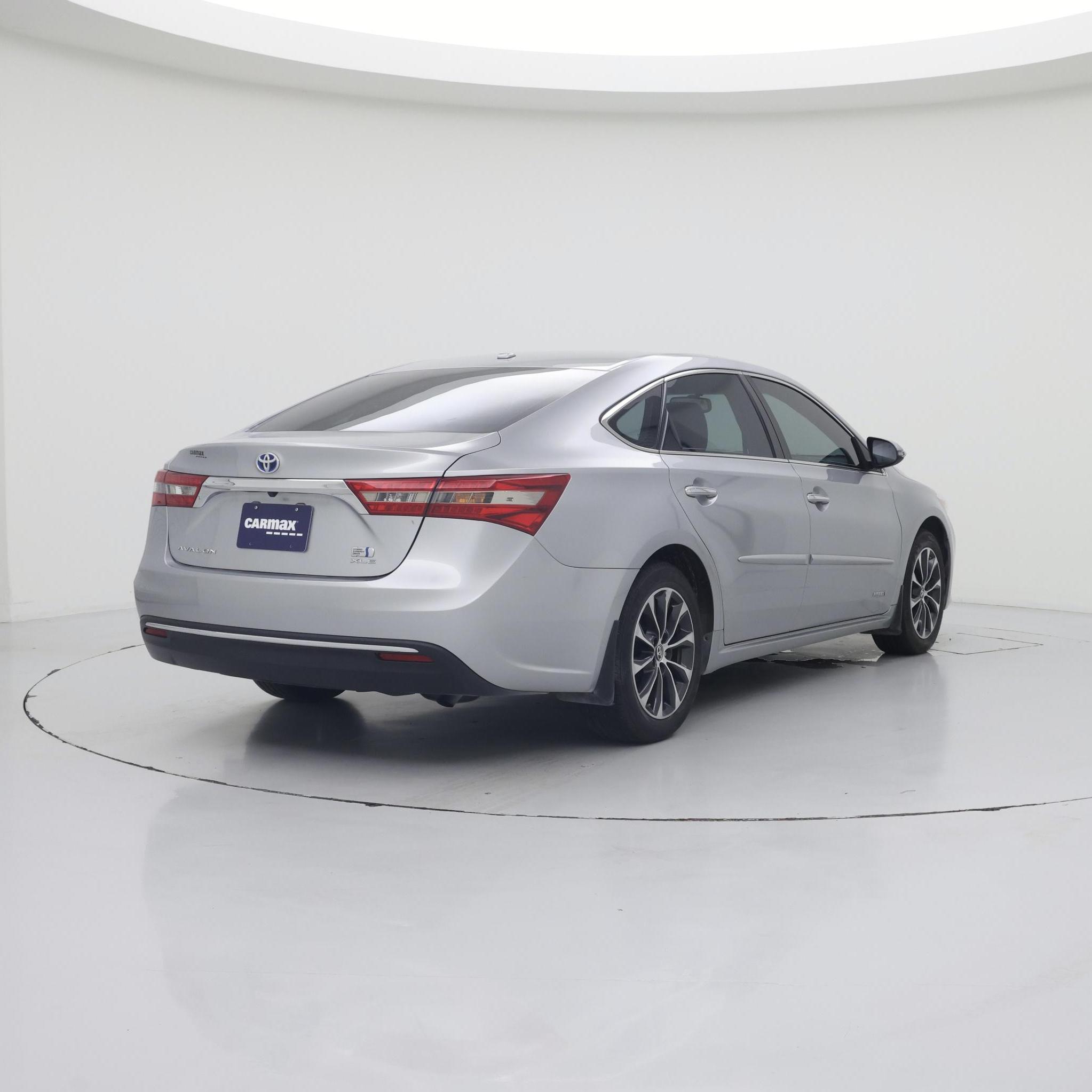 Thumbnail: 2016 Toyota Avalon - 8