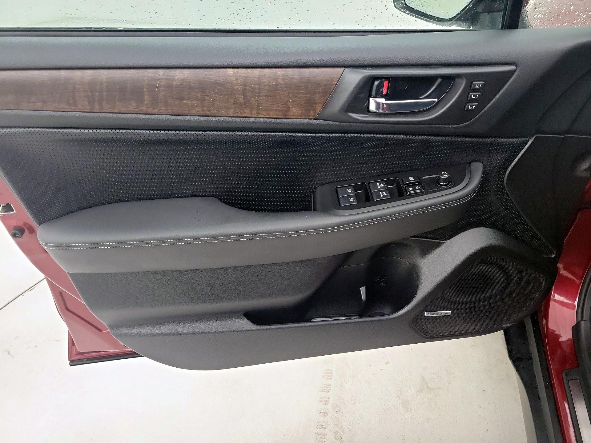 Thumbnail: 2016 Subaru Outback - 12