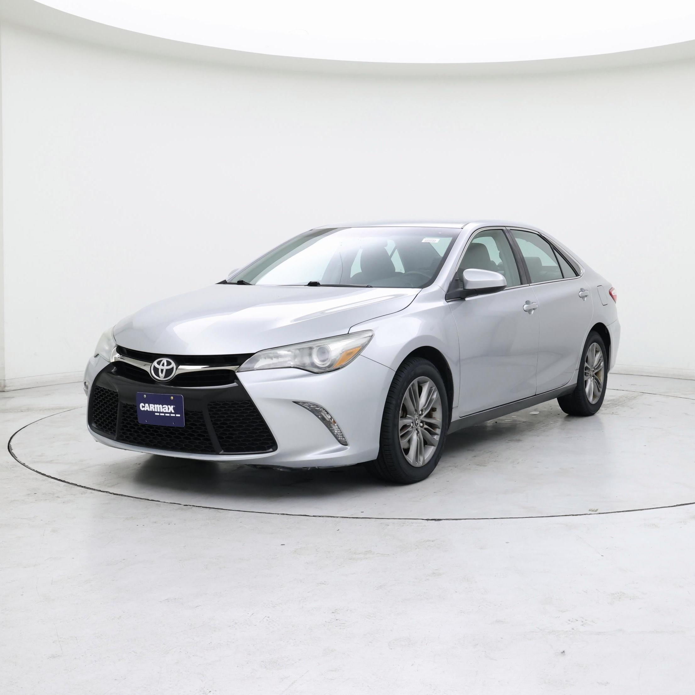 Thumbnail: 2015 Toyota Camry - 4