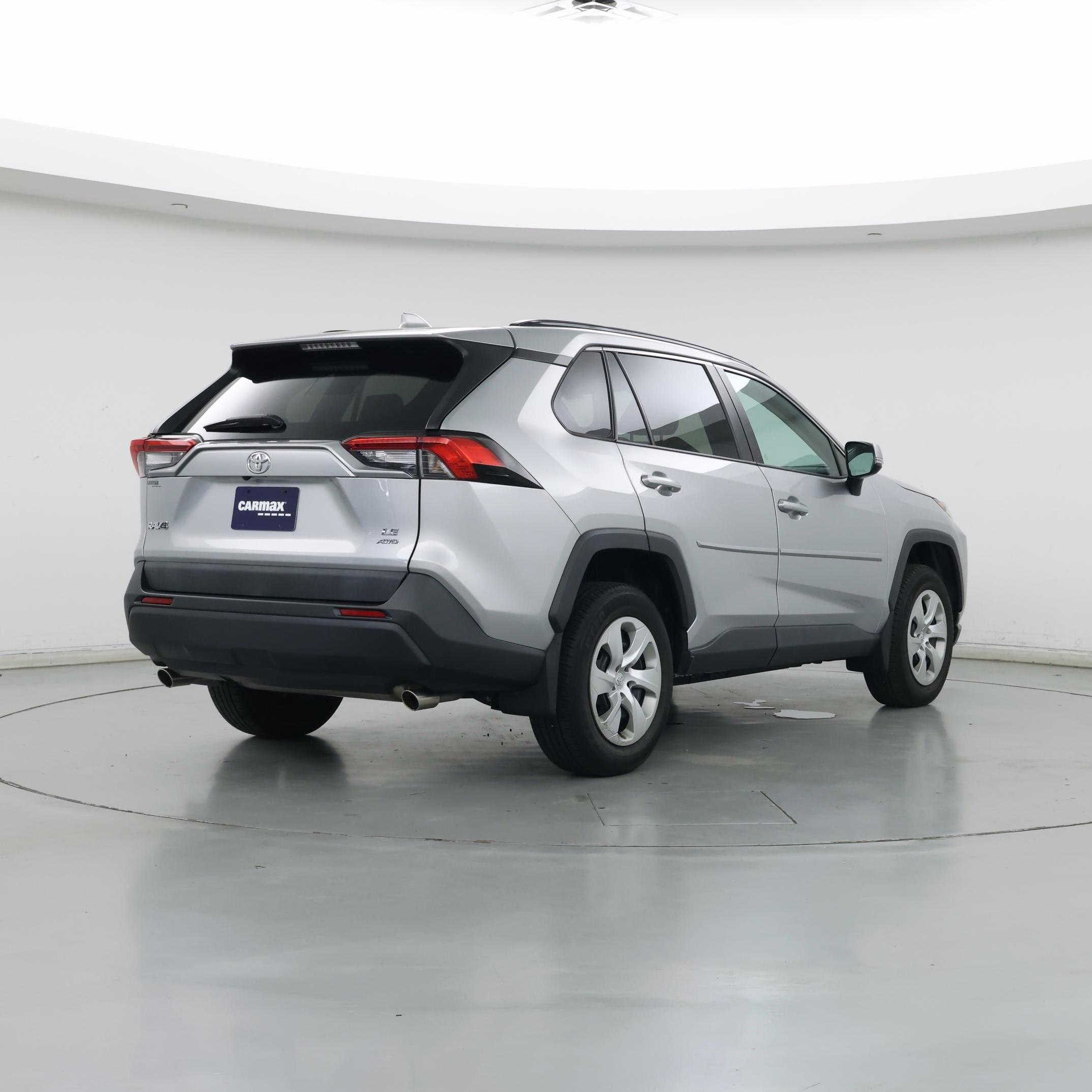 Thumbnail: 2019 Toyota RAV4 - 8
