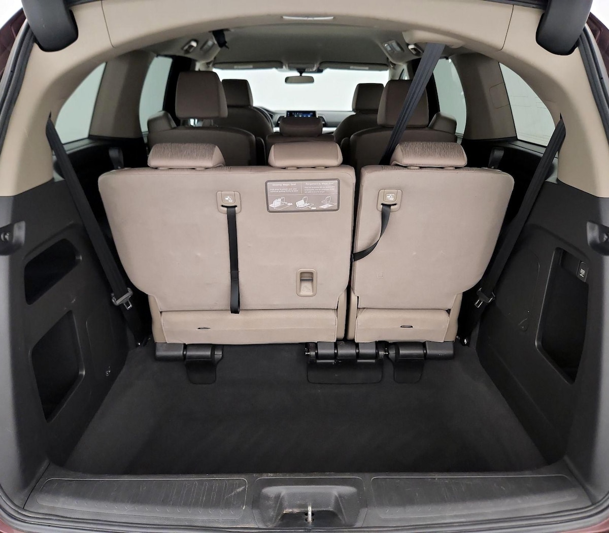 Trunk/Cargo (Seats Up)