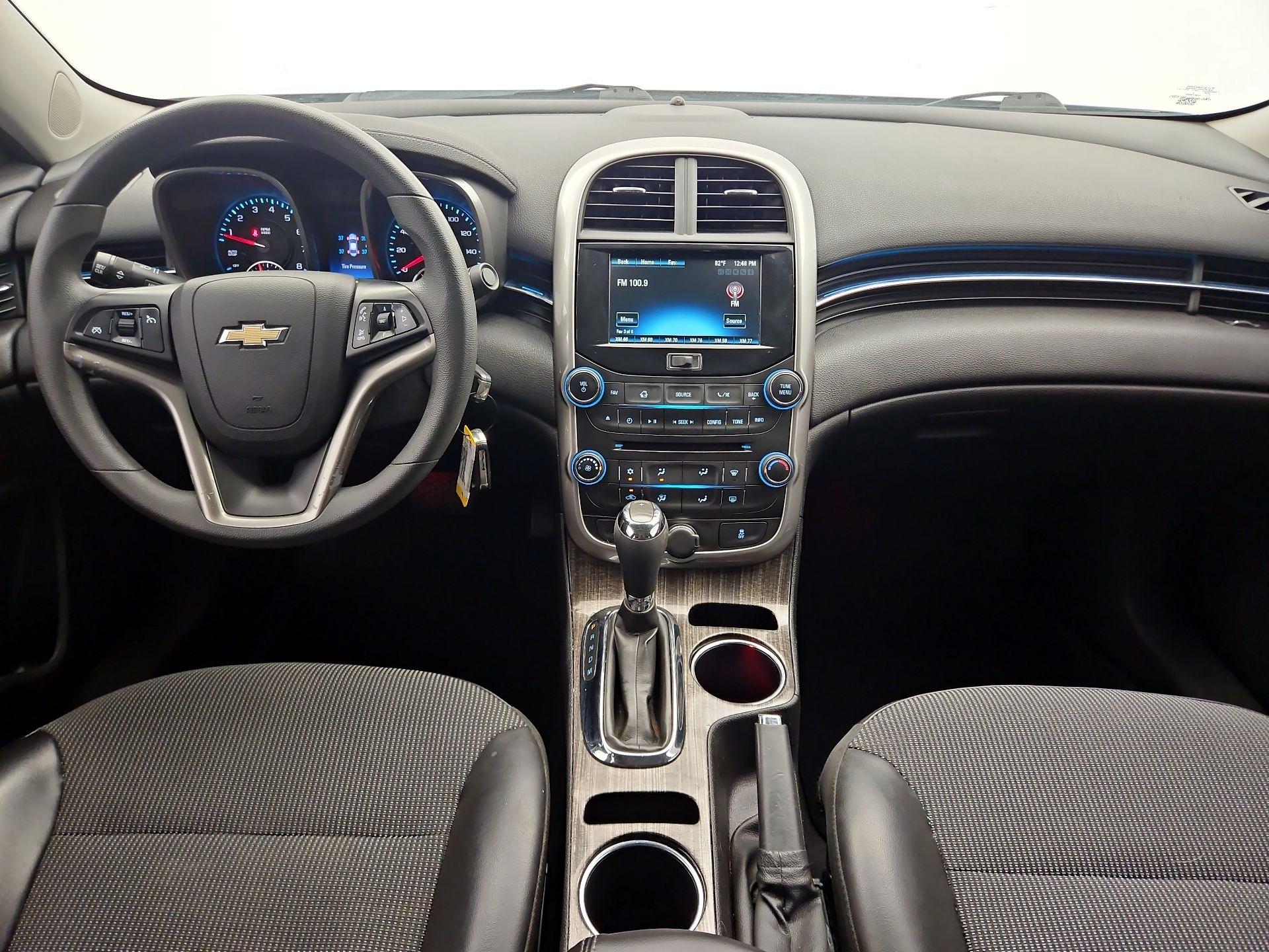 Thumbnail: 2016 Chevrolet Malibu - 9