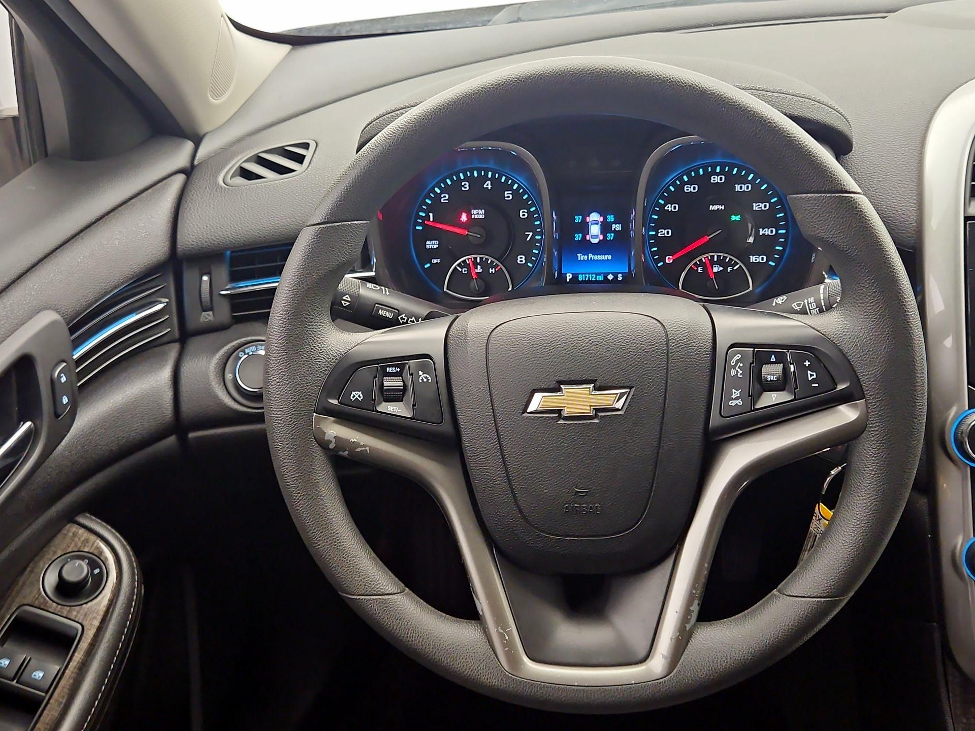 Thumbnail: 2016 Chevrolet Malibu - 10