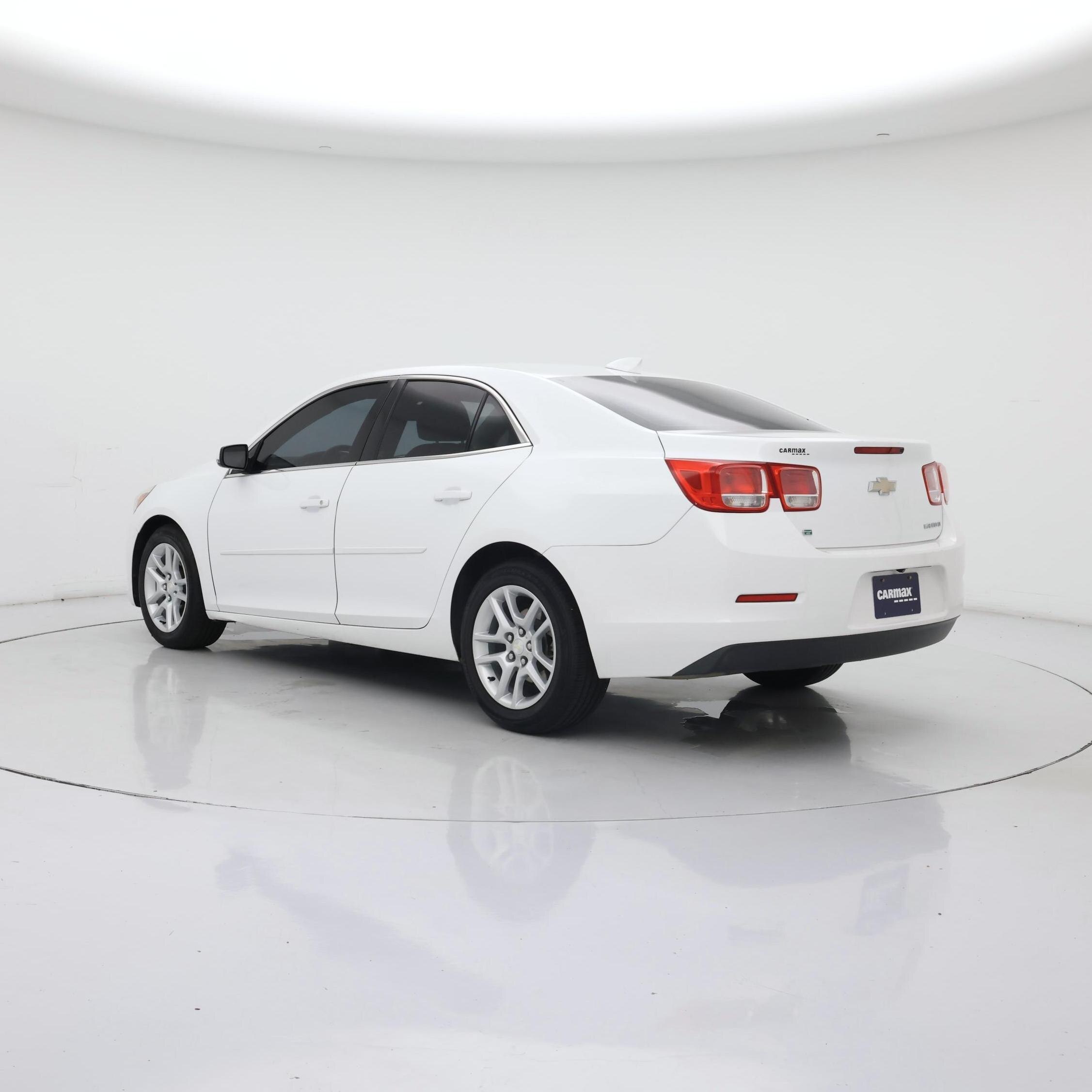 Thumbnail: 2016 Chevrolet Malibu - 2