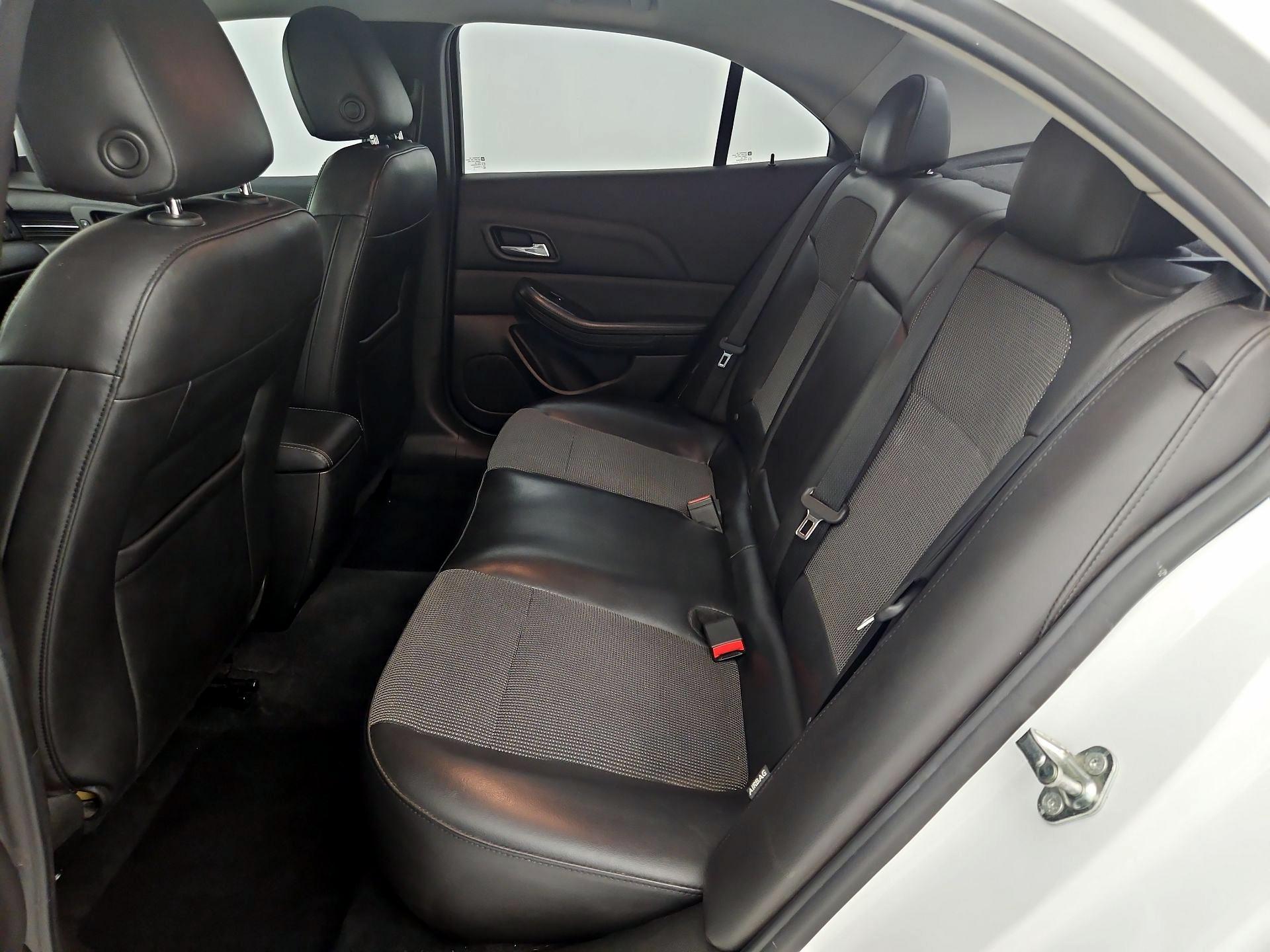 Thumbnail: 2016 Chevrolet Malibu - 19