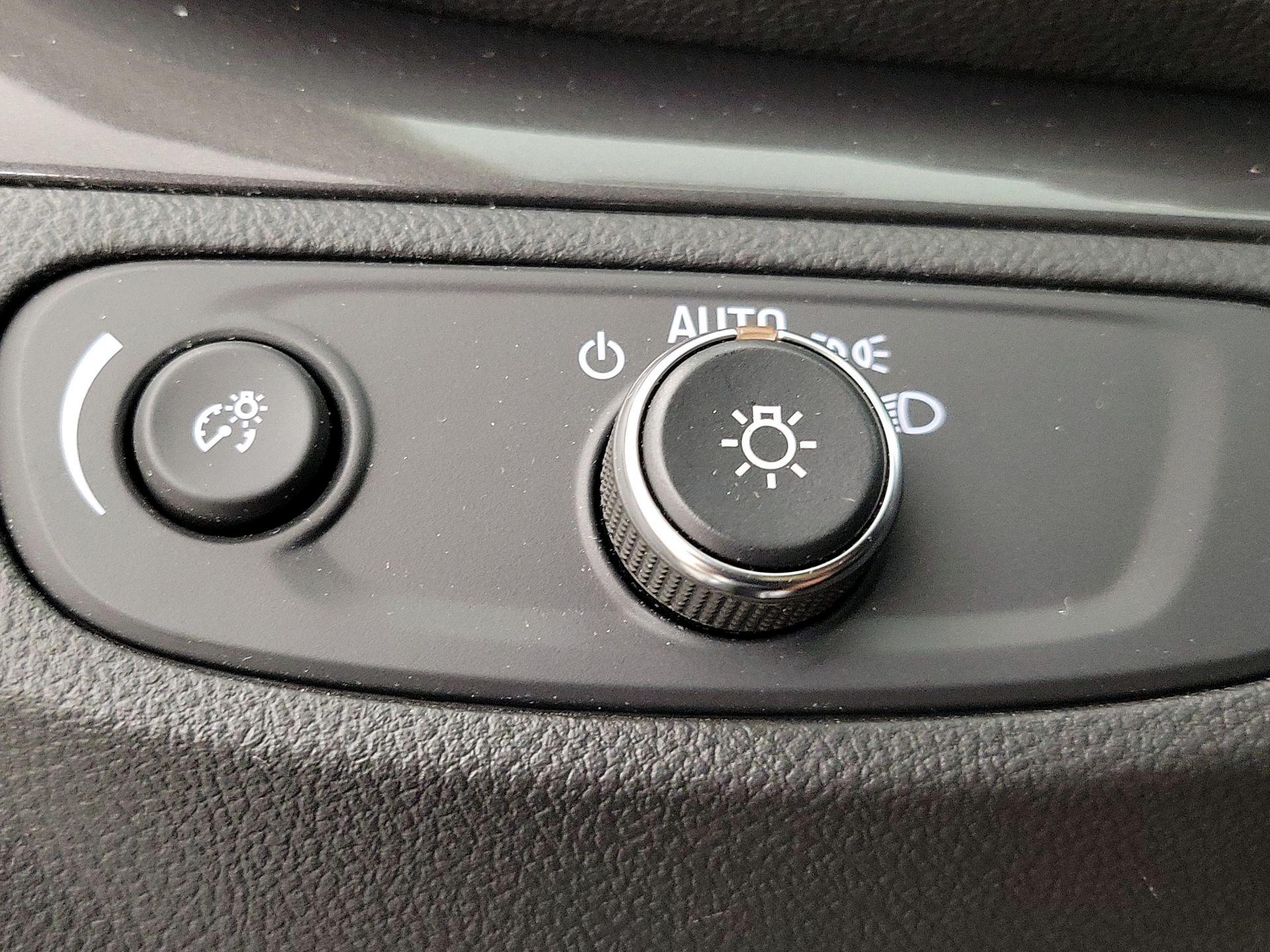 Thumbnail: 2021 Buick Encore - 13