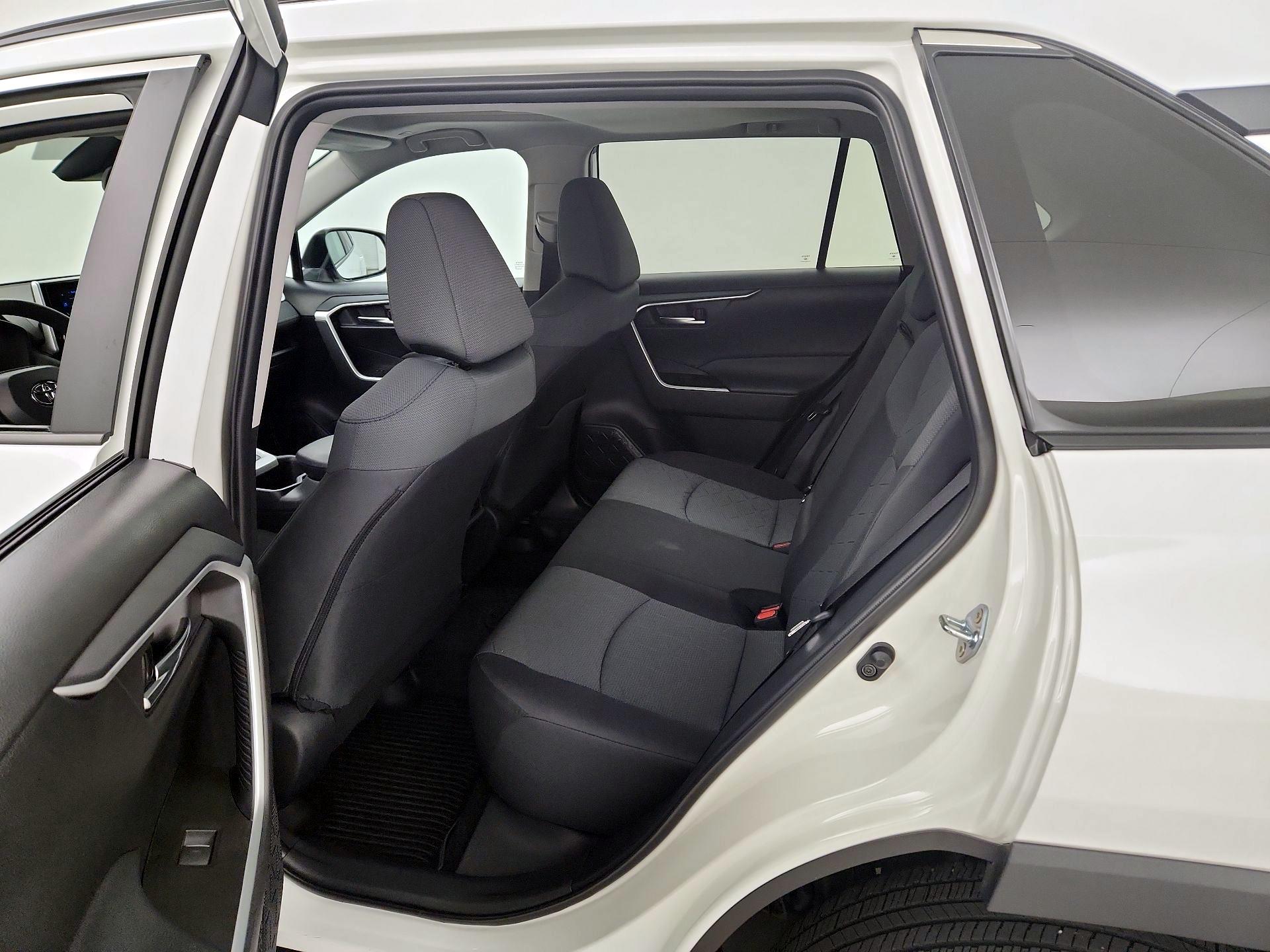 Thumbnail: 2025 Toyota RAV4 - 20