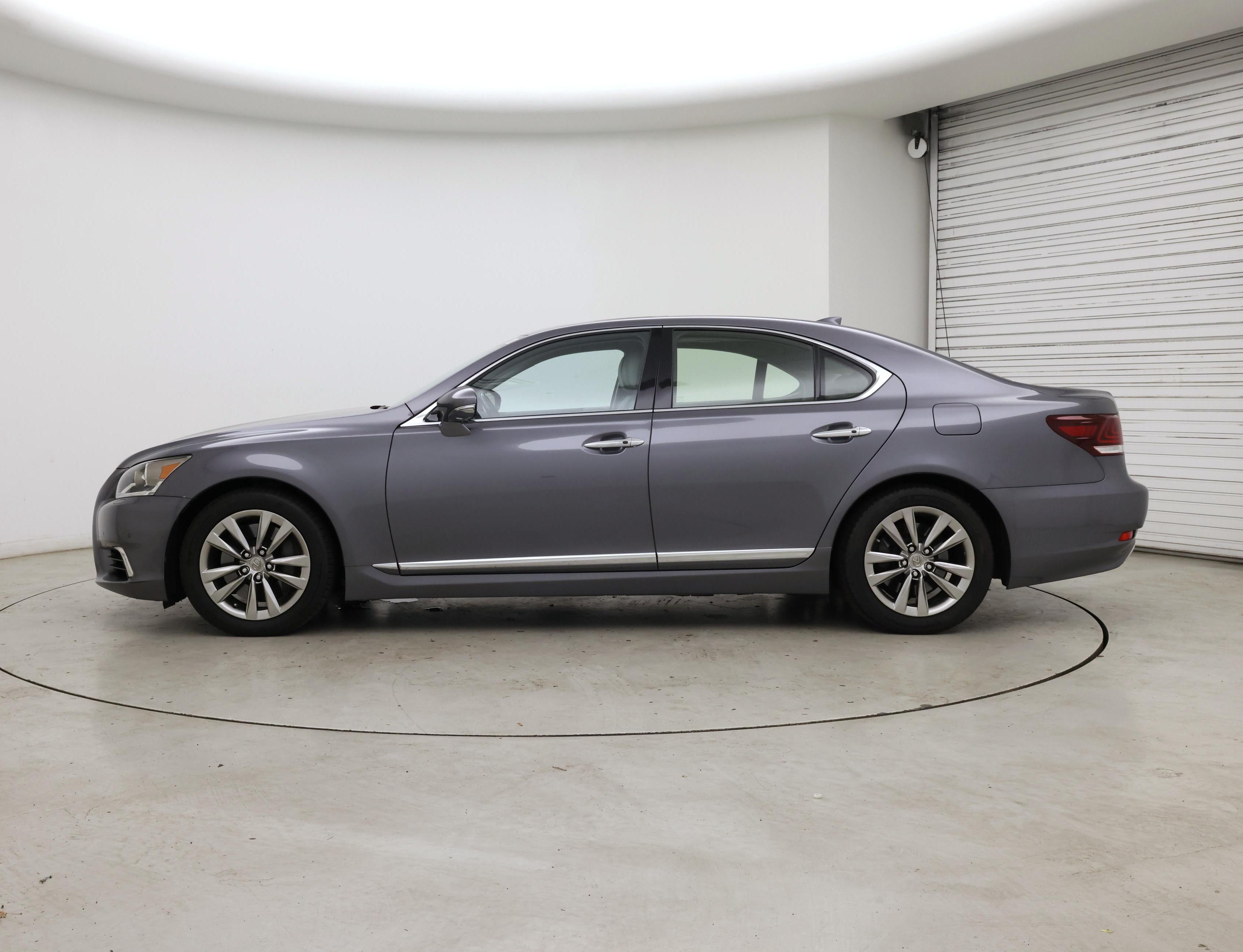 Thumbnail: 2016 Lexus LS - 3