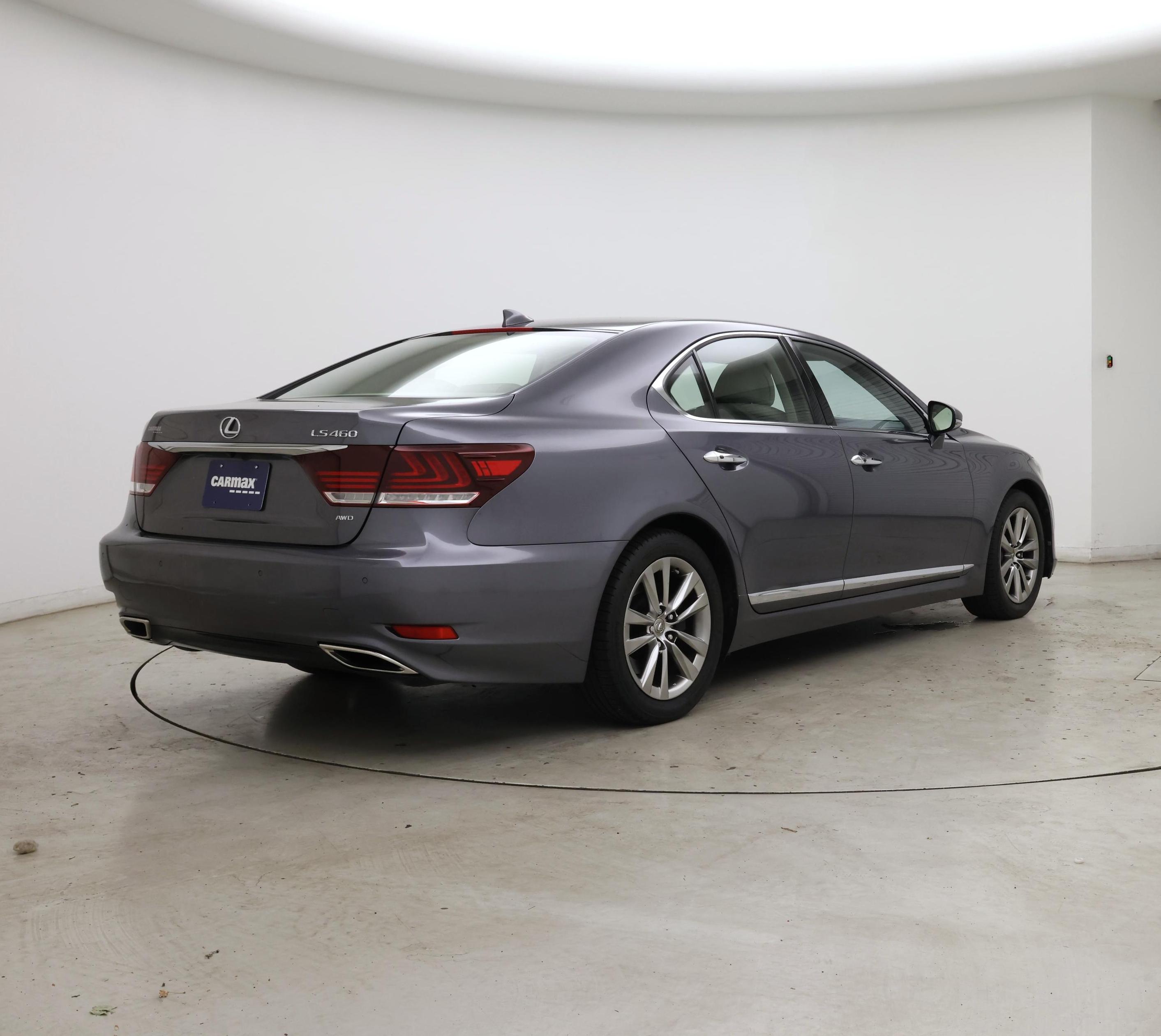 Thumbnail: 2016 Lexus LS - 8
