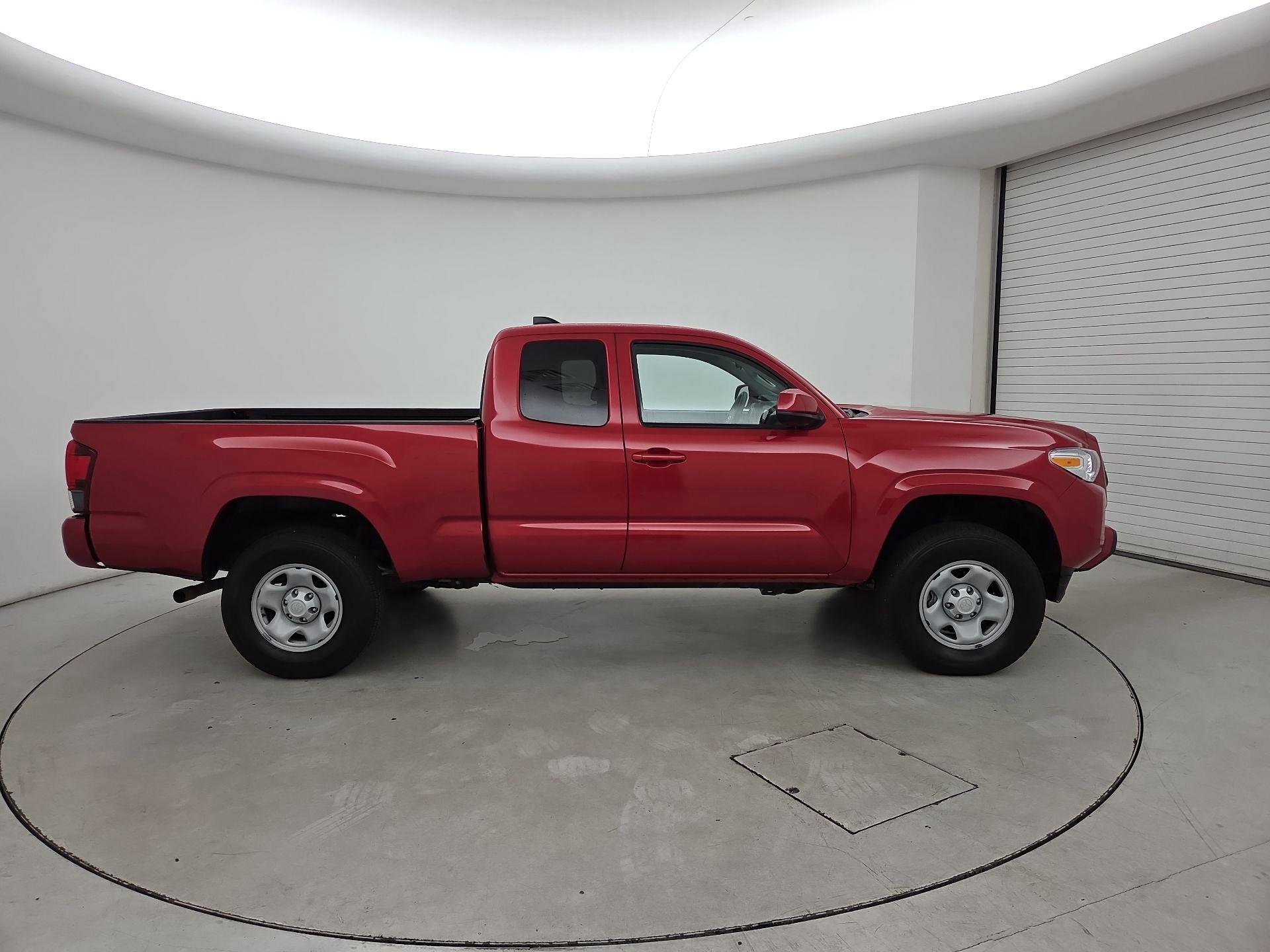 Thumbnail: 2022 Toyota Tacoma - 4
