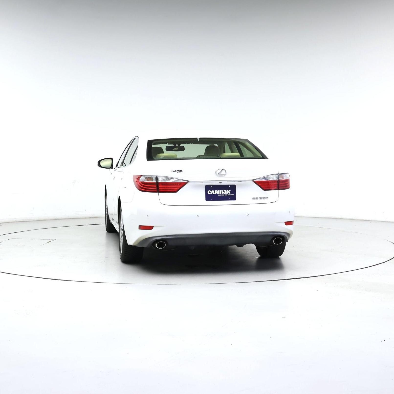 Thumbnail: 2015 Lexus ES - 2