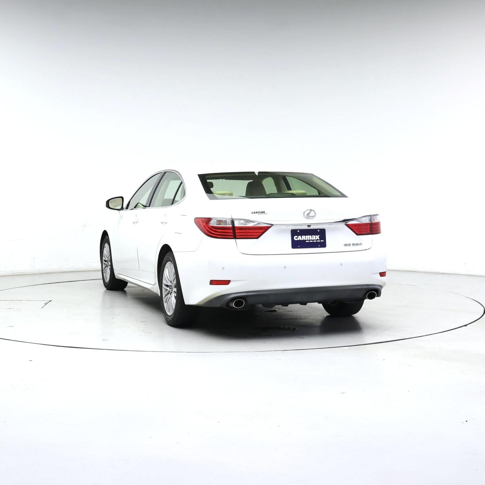 Thumbnail: 2015 Lexus ES - 5