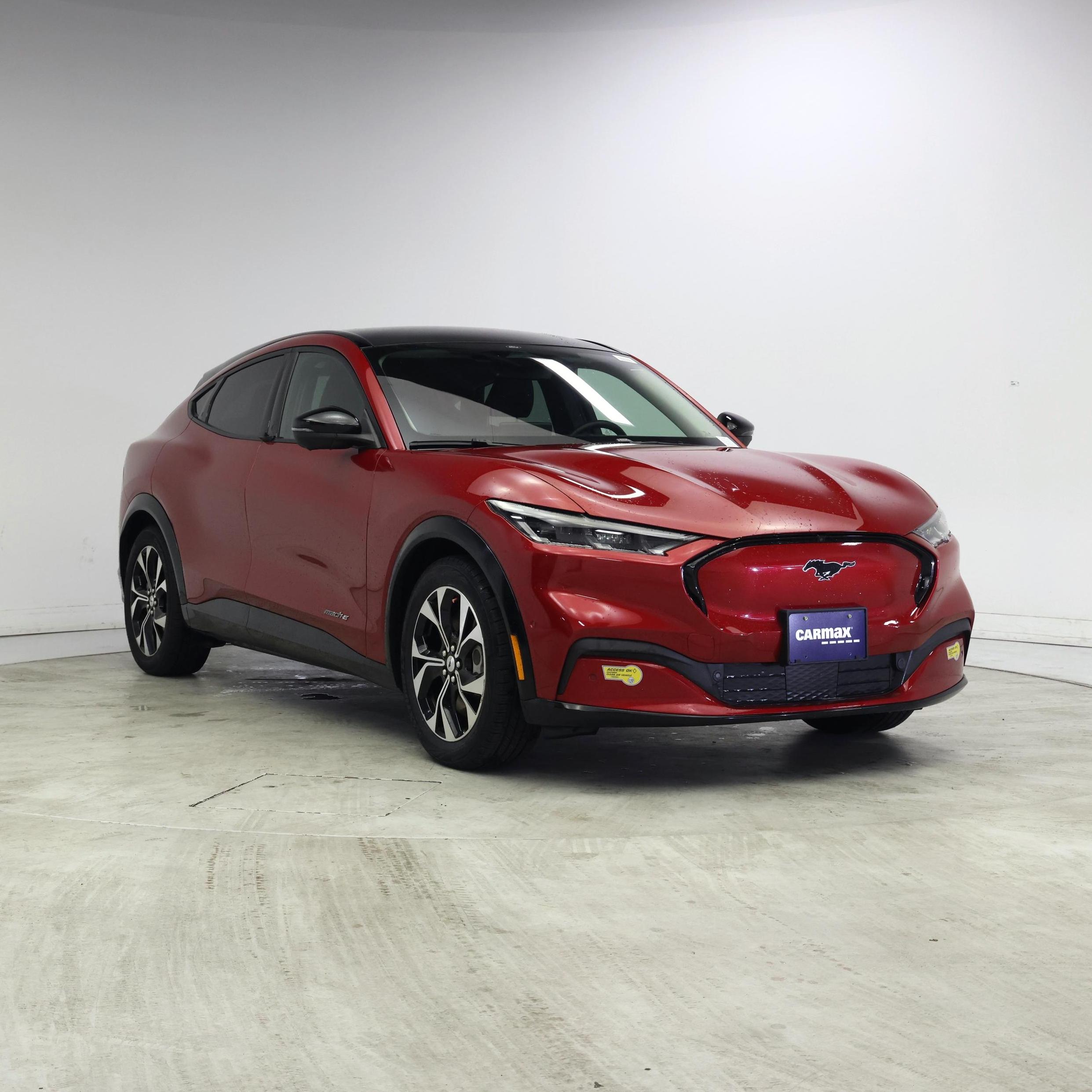  2022 Ford Mustang Mach-E Premium RWD   