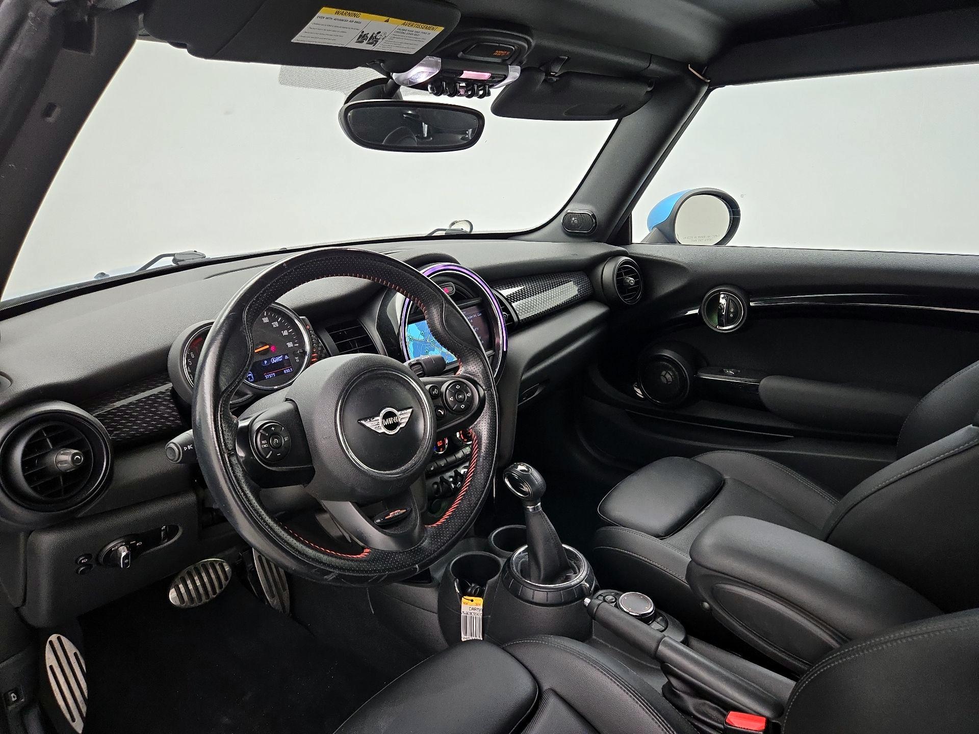 Thumbnail: 2017 MINI Cooper - 9