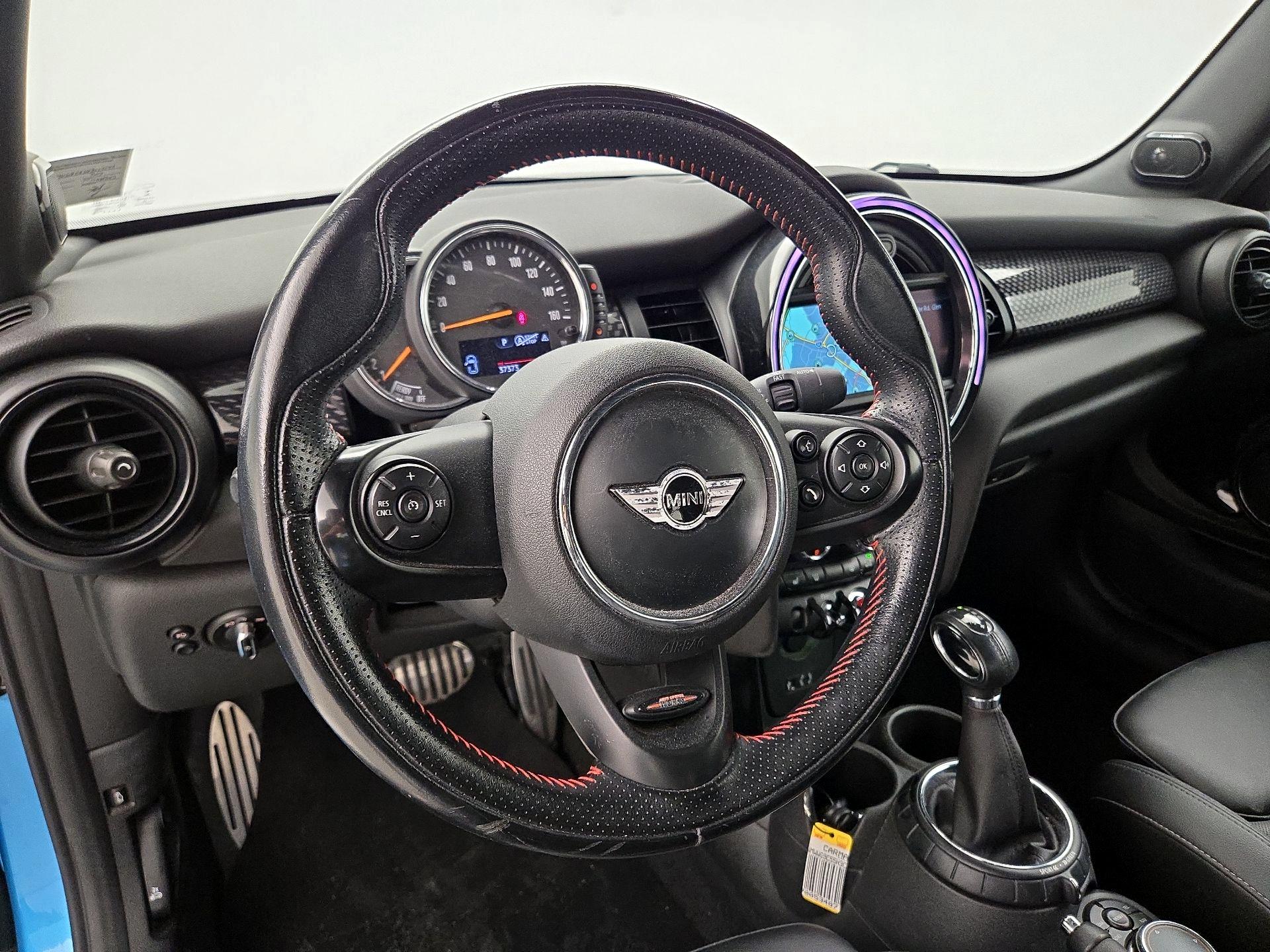 Thumbnail: 2017 MINI Cooper - 10