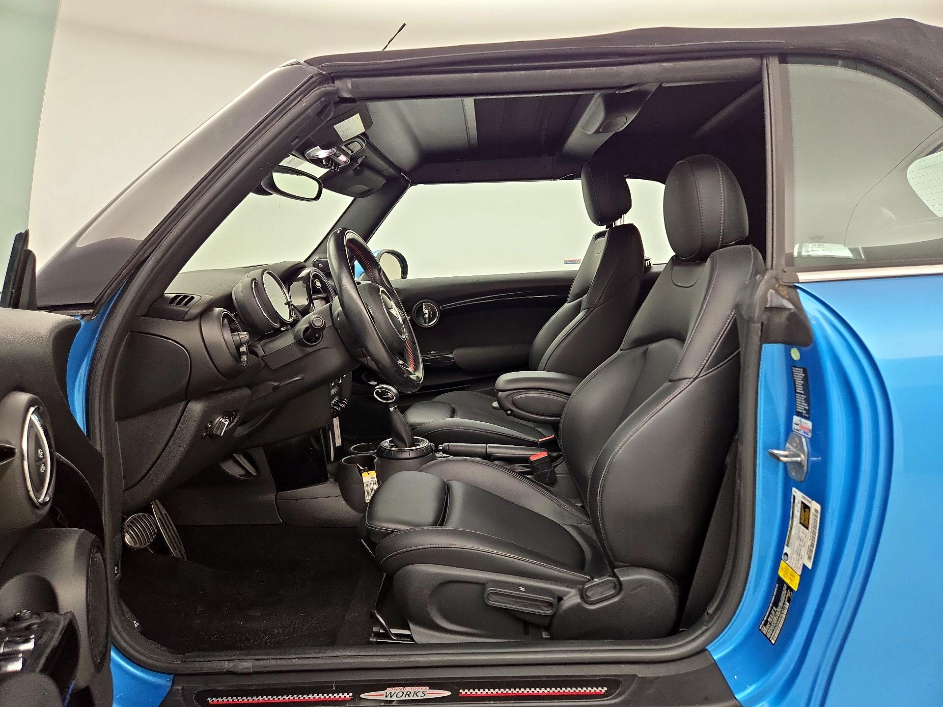 Thumbnail: 2017 MINI Cooper - 11