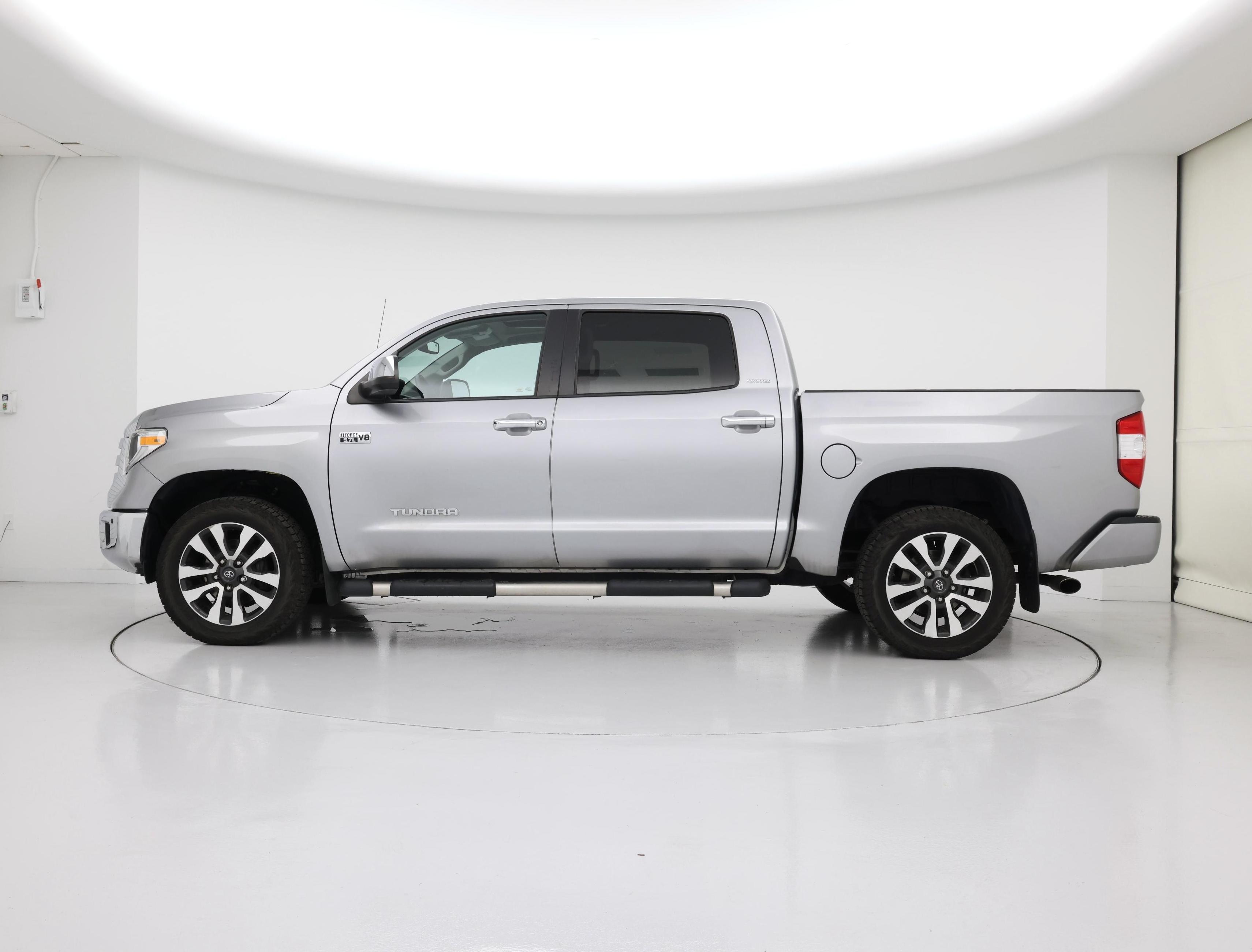 Thumbnail: 2018 Toyota Tundra - 3