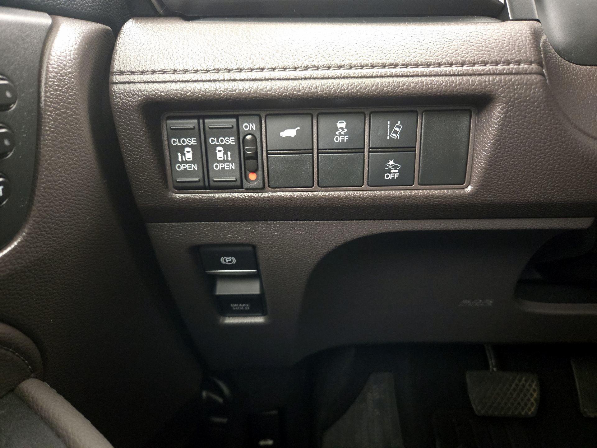 Thumbnail: 2020 Honda Odyssey - 13