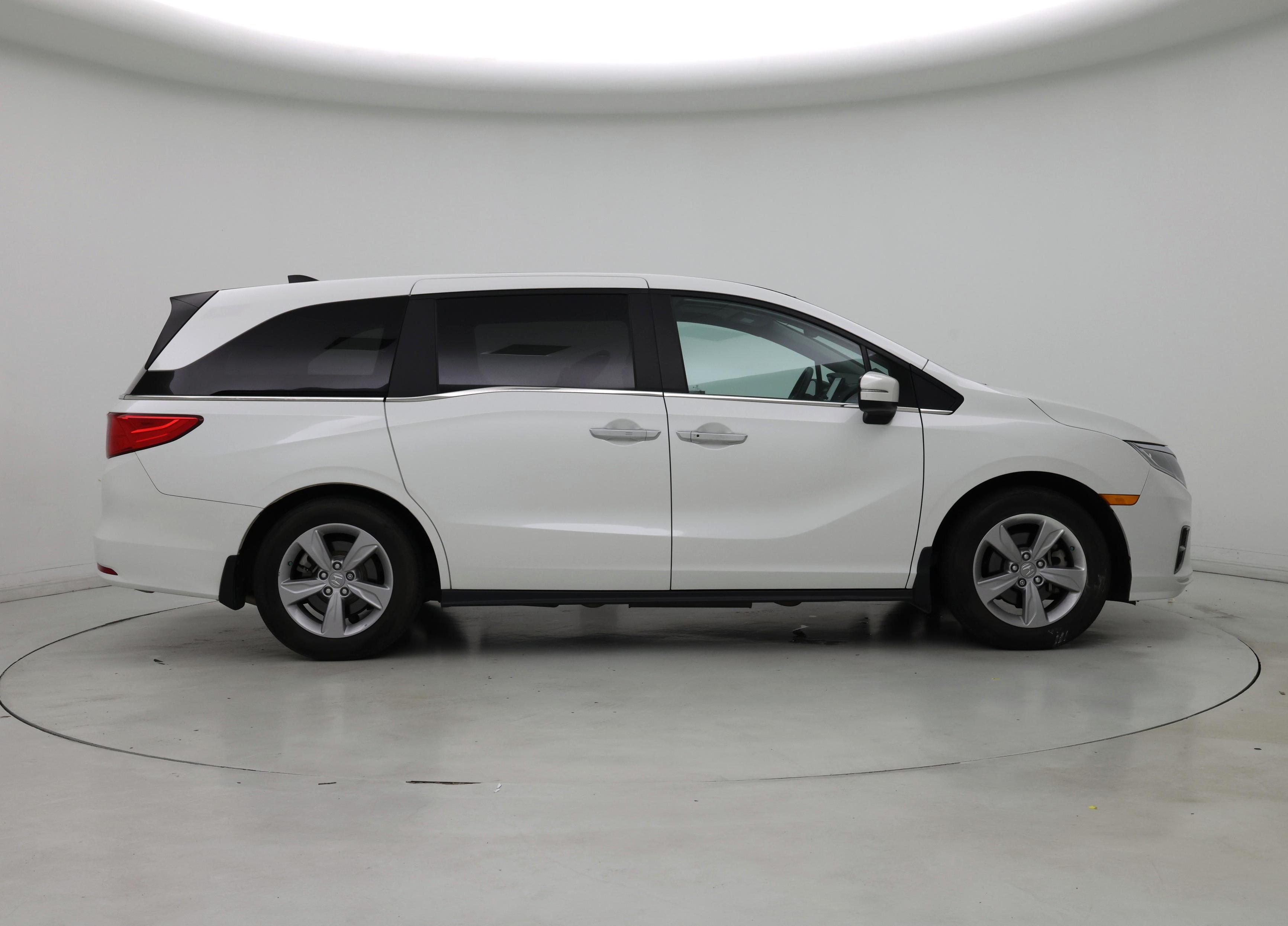 Thumbnail: 2020 Honda Odyssey - 7