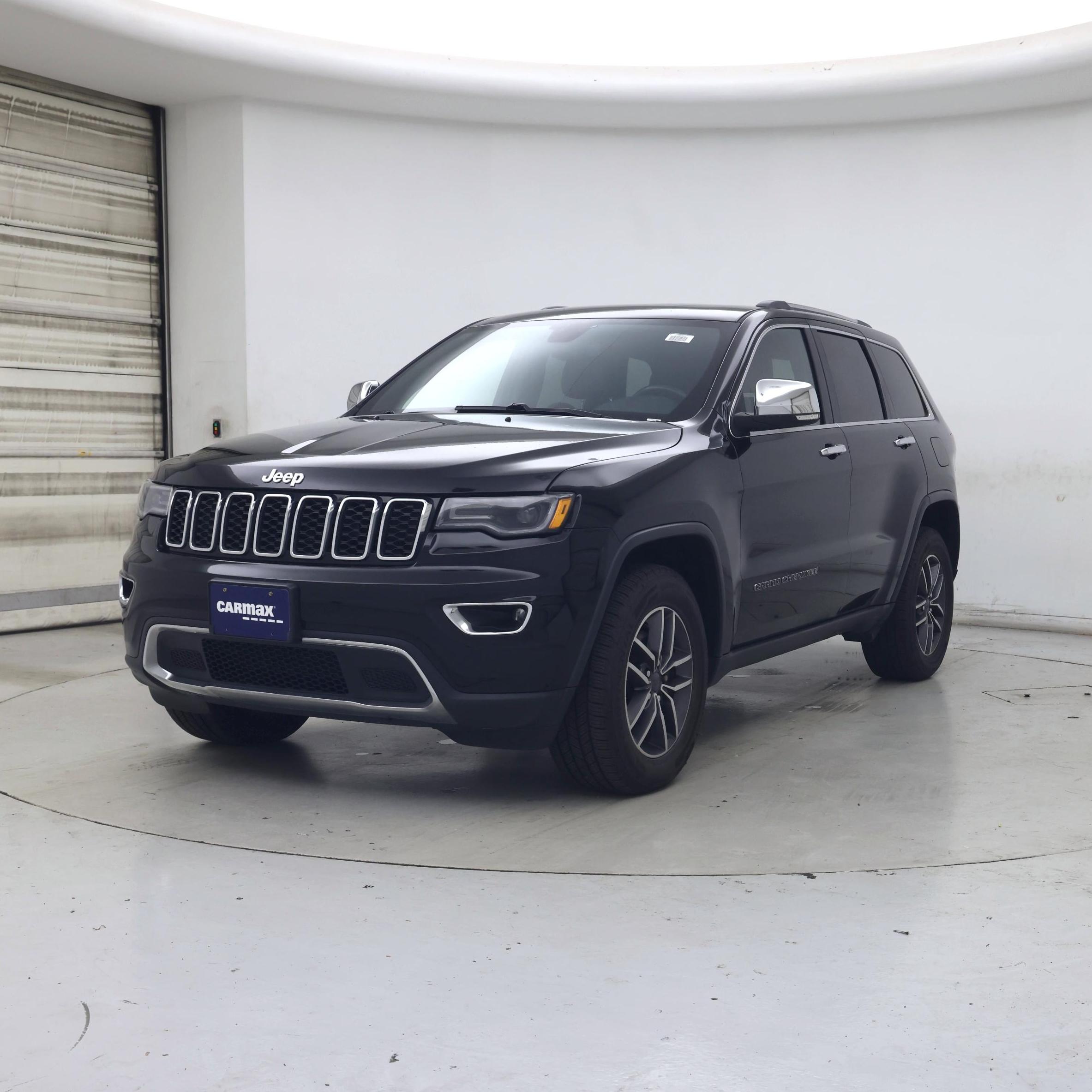 Thumbnail: 2020 Jeep Grand Cherokee - 4