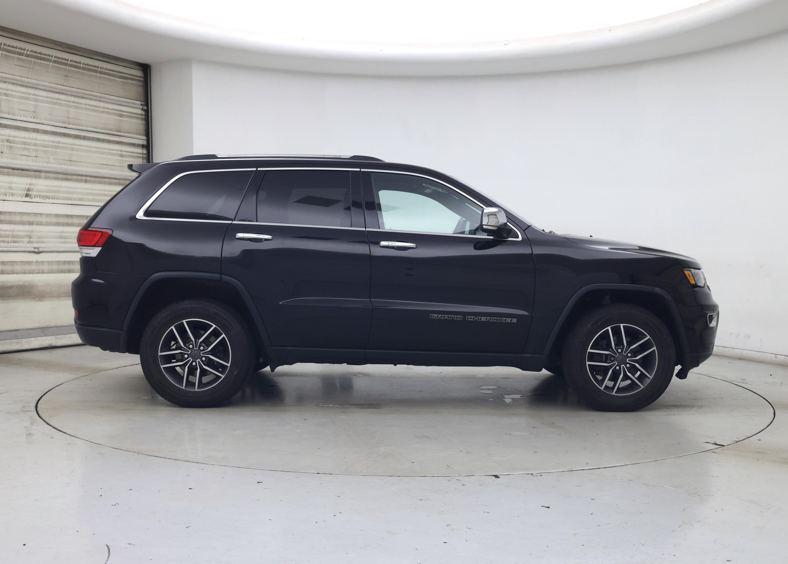 Thumbnail: 2020 Jeep Grand Cherokee - 7