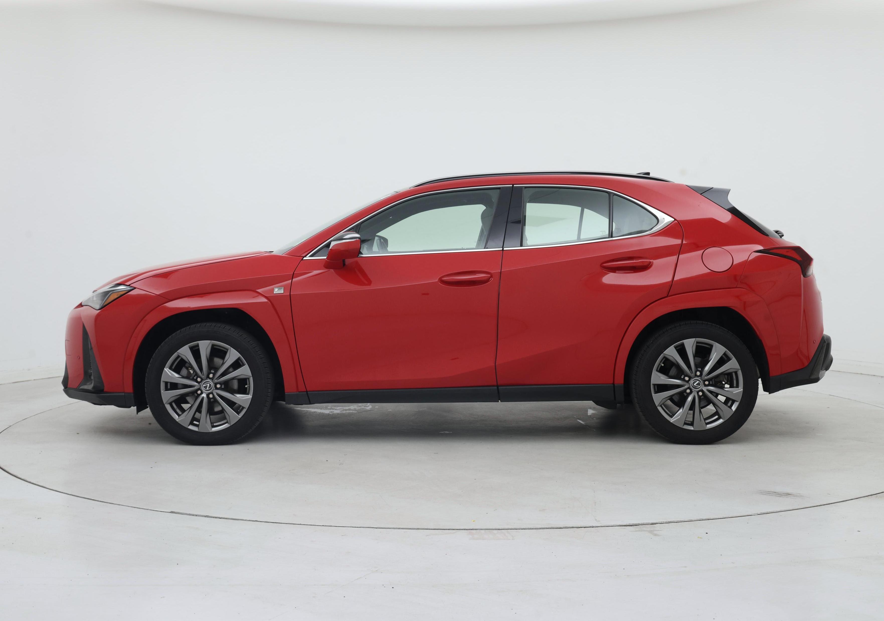 Thumbnail: 2023 Lexus UX - 3
