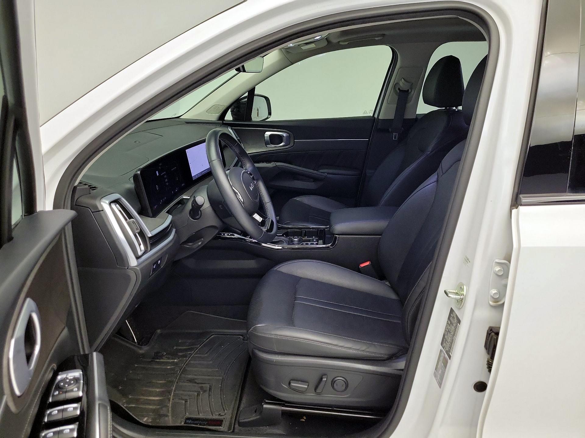 Thumbnail: 2024 Kia Sorento - 11