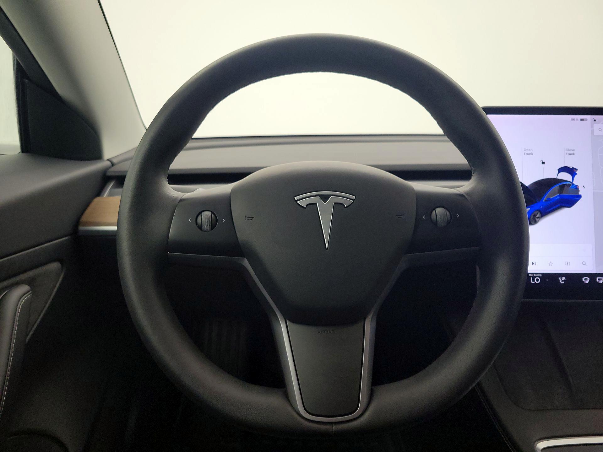 Thumbnail: 2021 Tesla Model 3 - 10