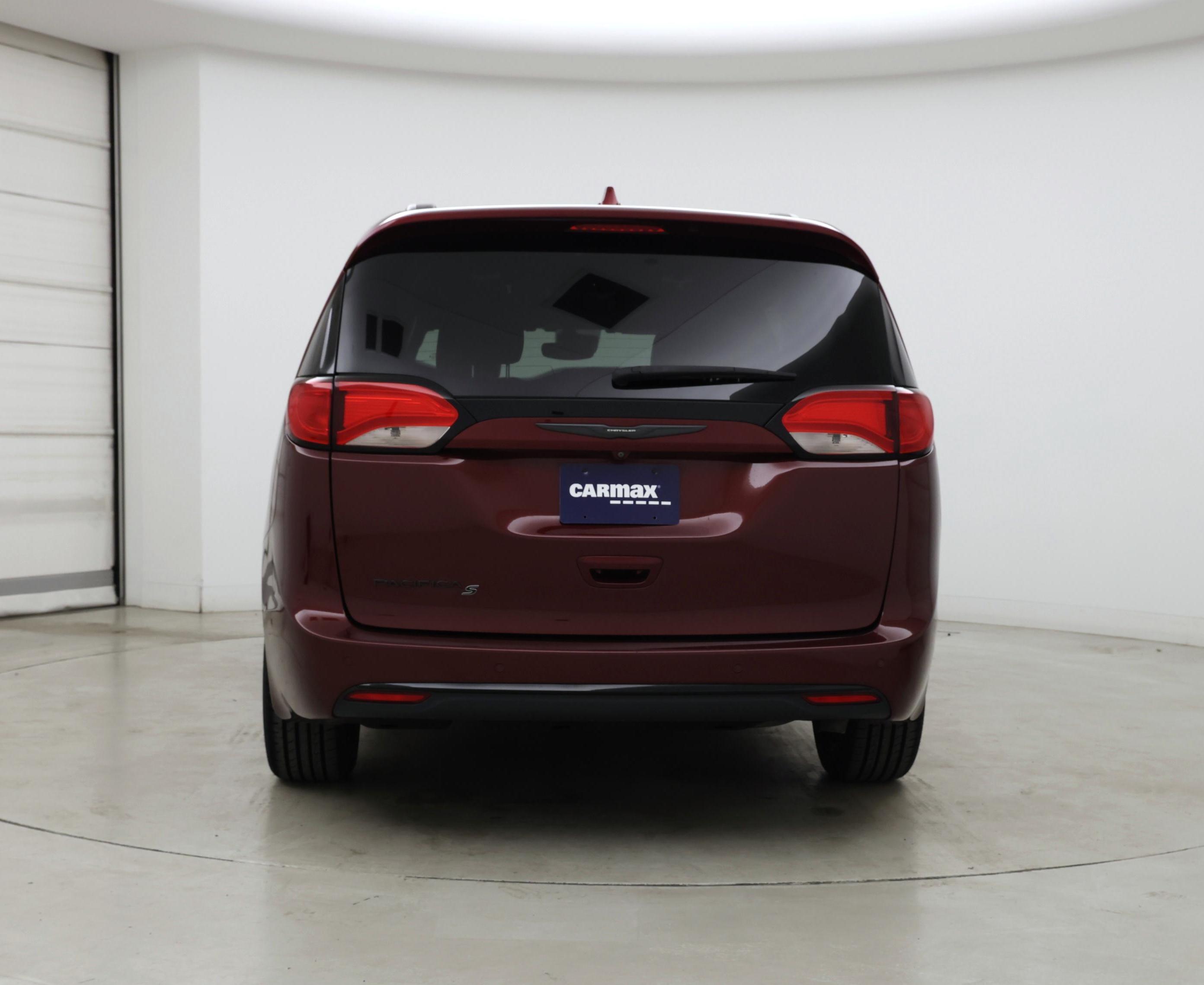 Thumbnail: 2020 Chrysler Pacifica - 6