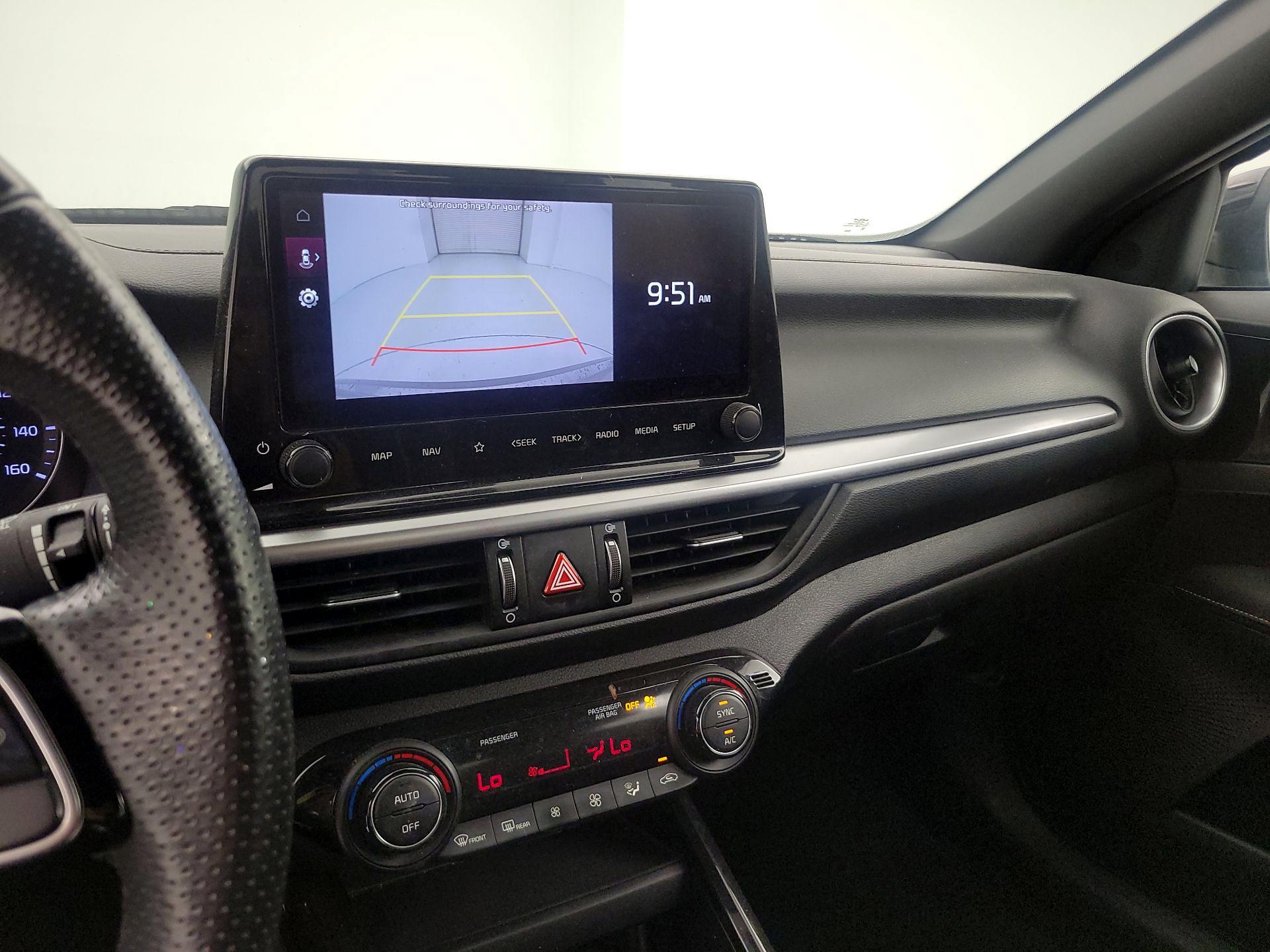 Thumbnail: 2022 Kia Forte - 15