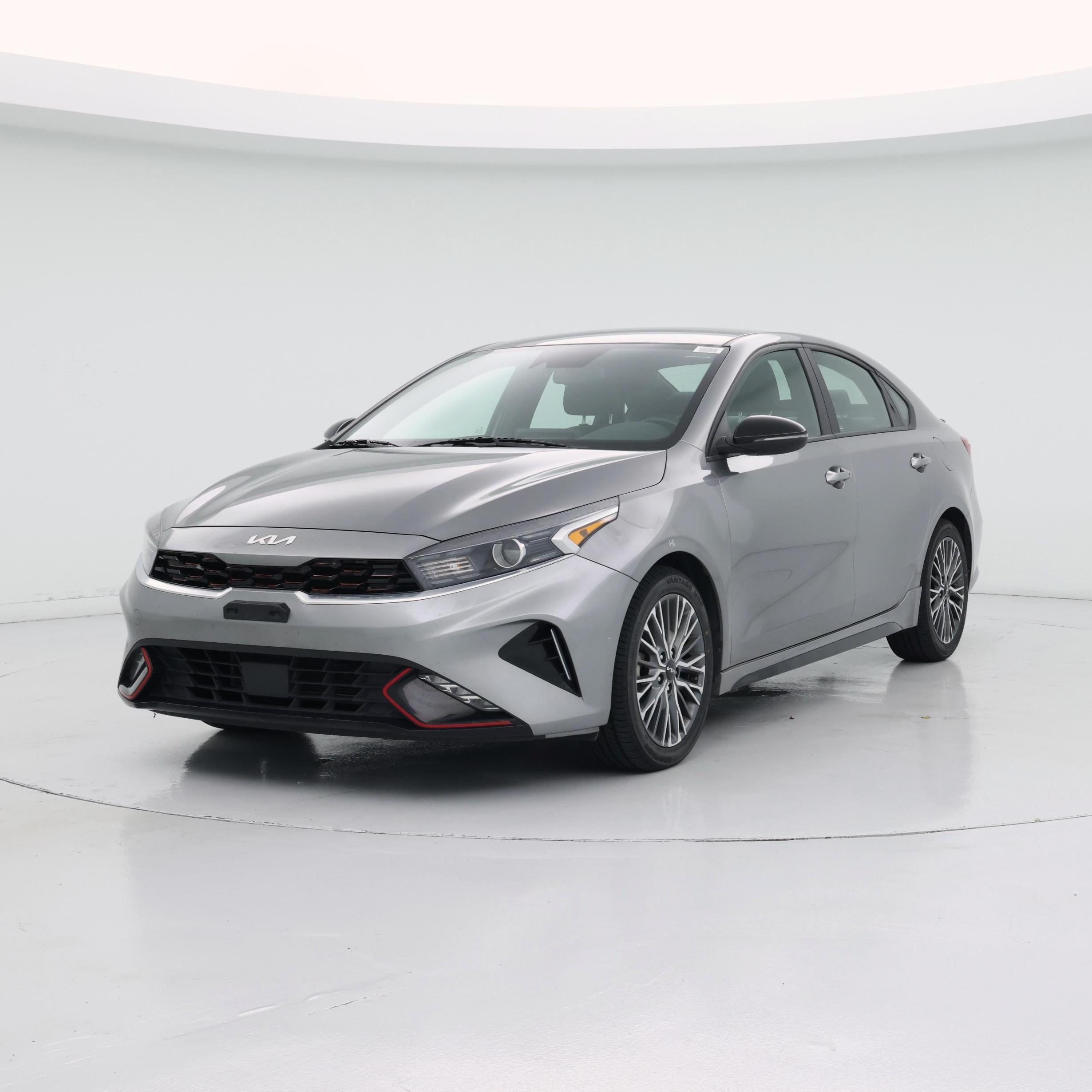 Thumbnail: 2022 Kia Forte - 4
