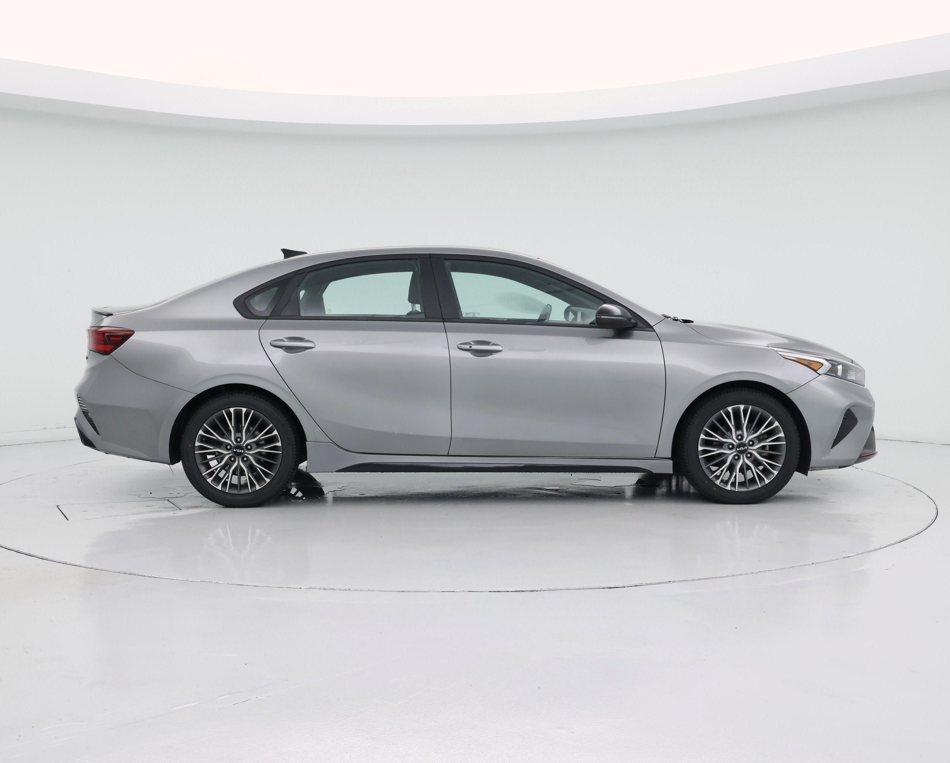 Thumbnail: 2022 Kia Forte - 7