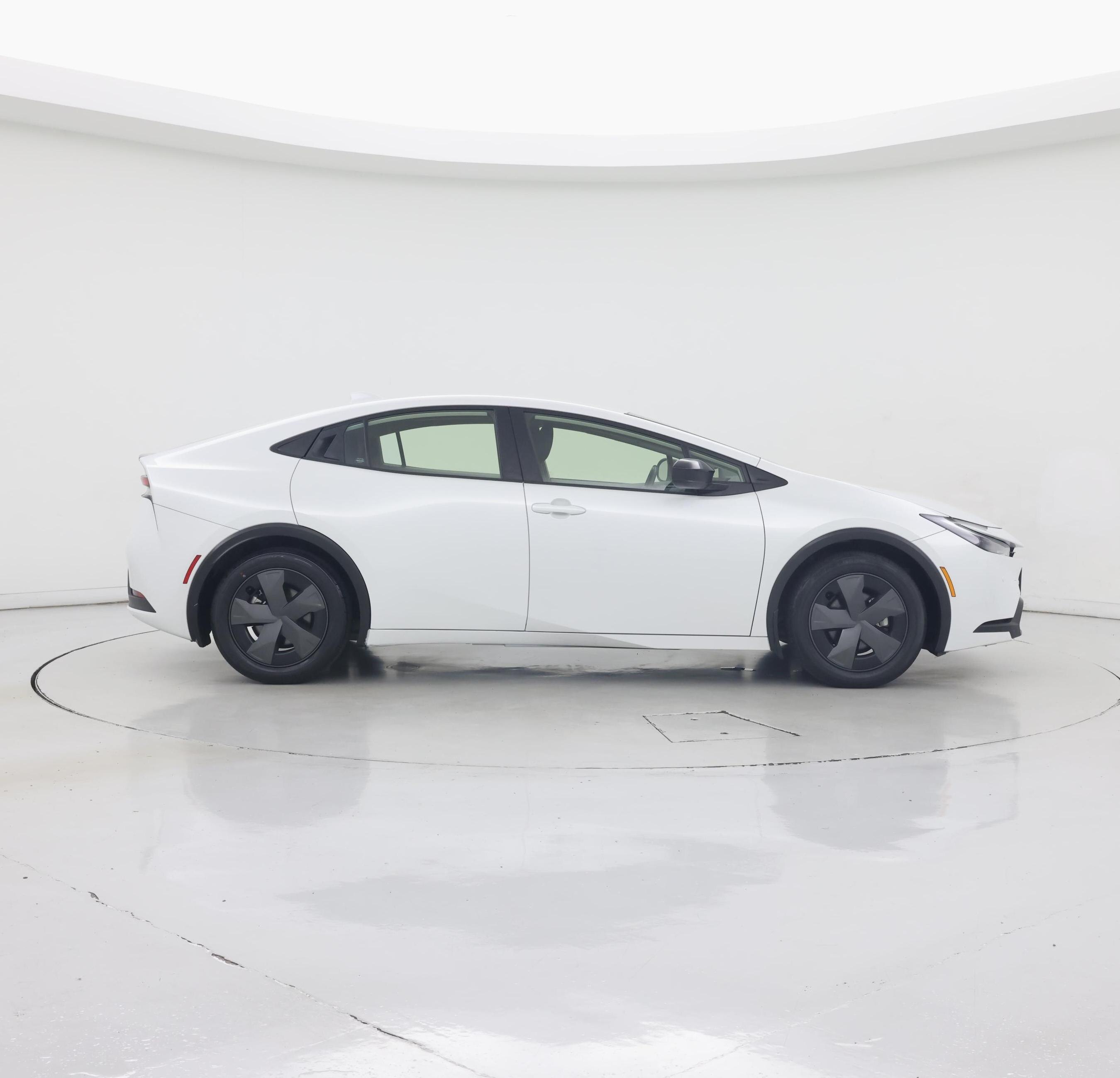 Thumbnail: 2024 Toyota Prius - 7
