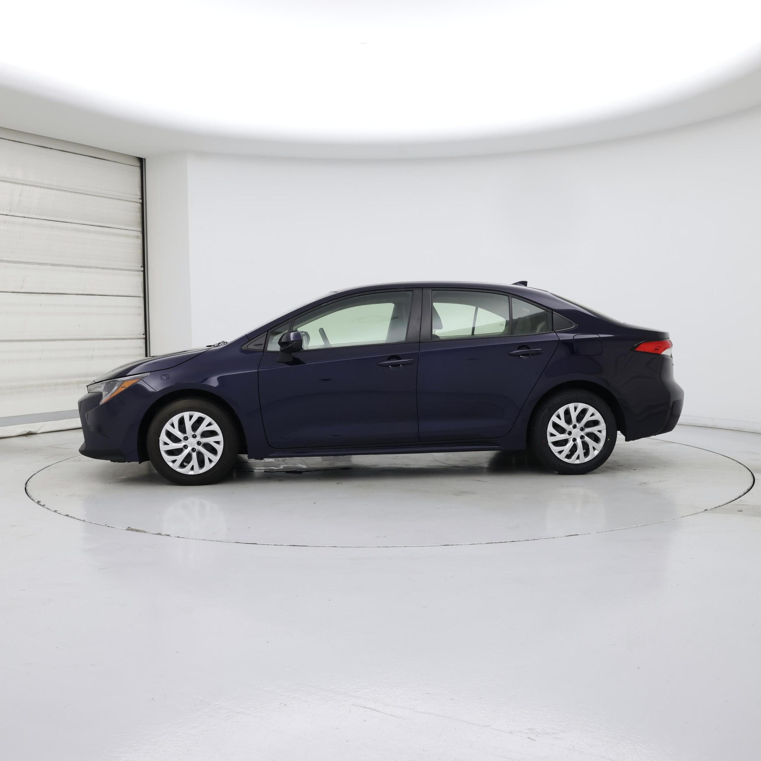 Thumbnail: 2021 Toyota Corolla - 3