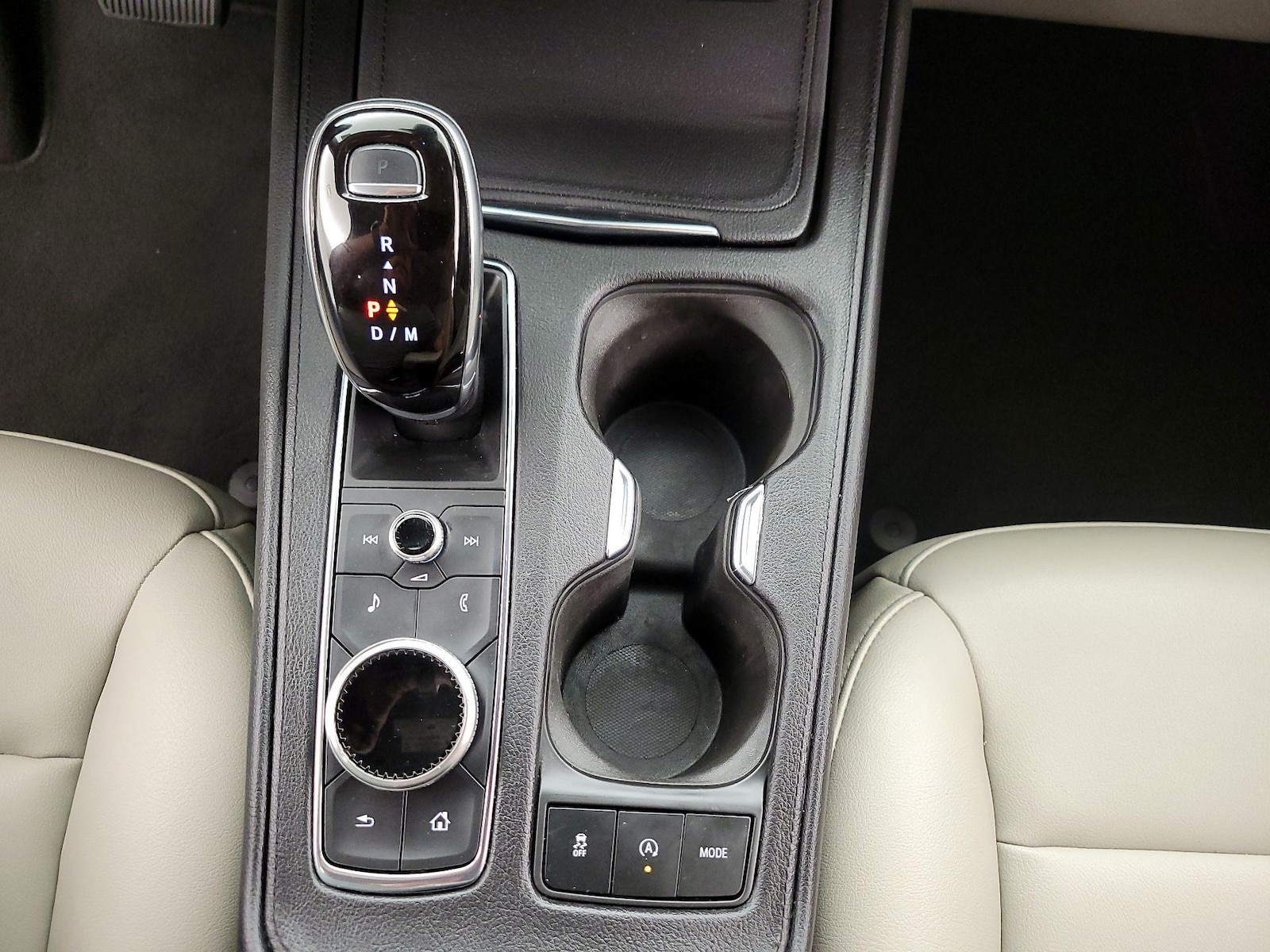 2022 Cadillac XT4 Luxury - Photo 18