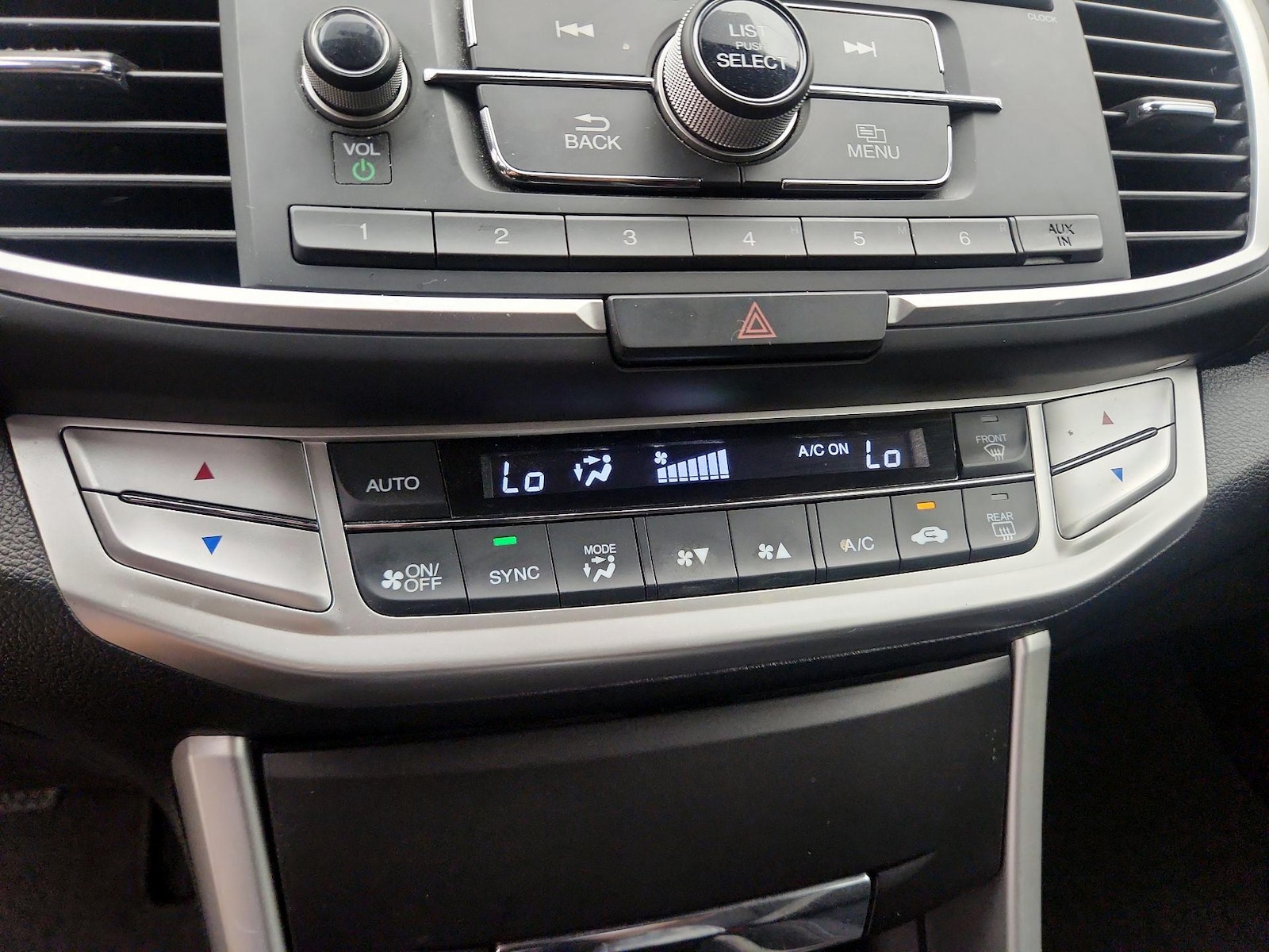2015 Honda Accord Sport - Photo 17