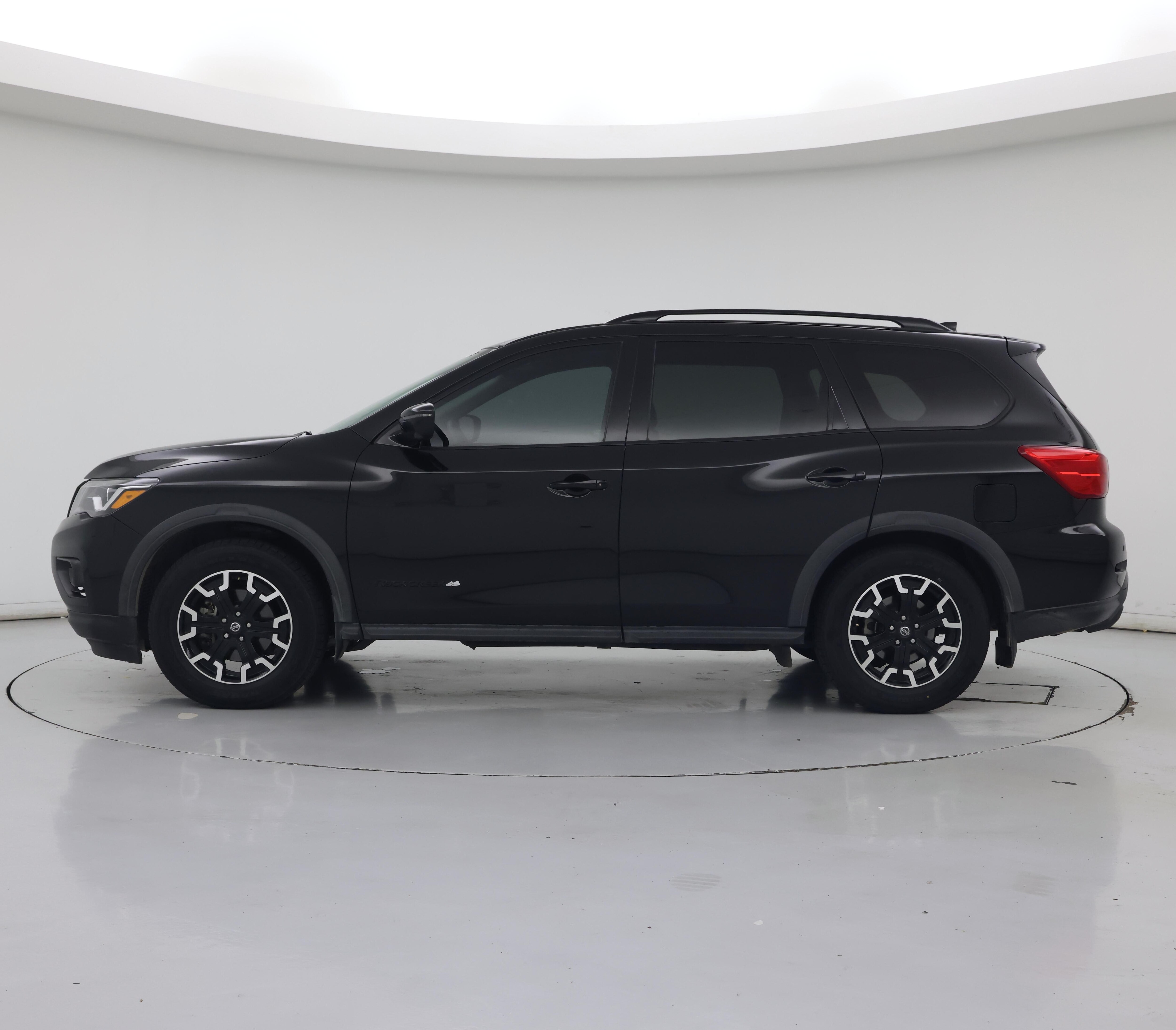 Thumbnail: 2020 Nissan Pathfinder - 3