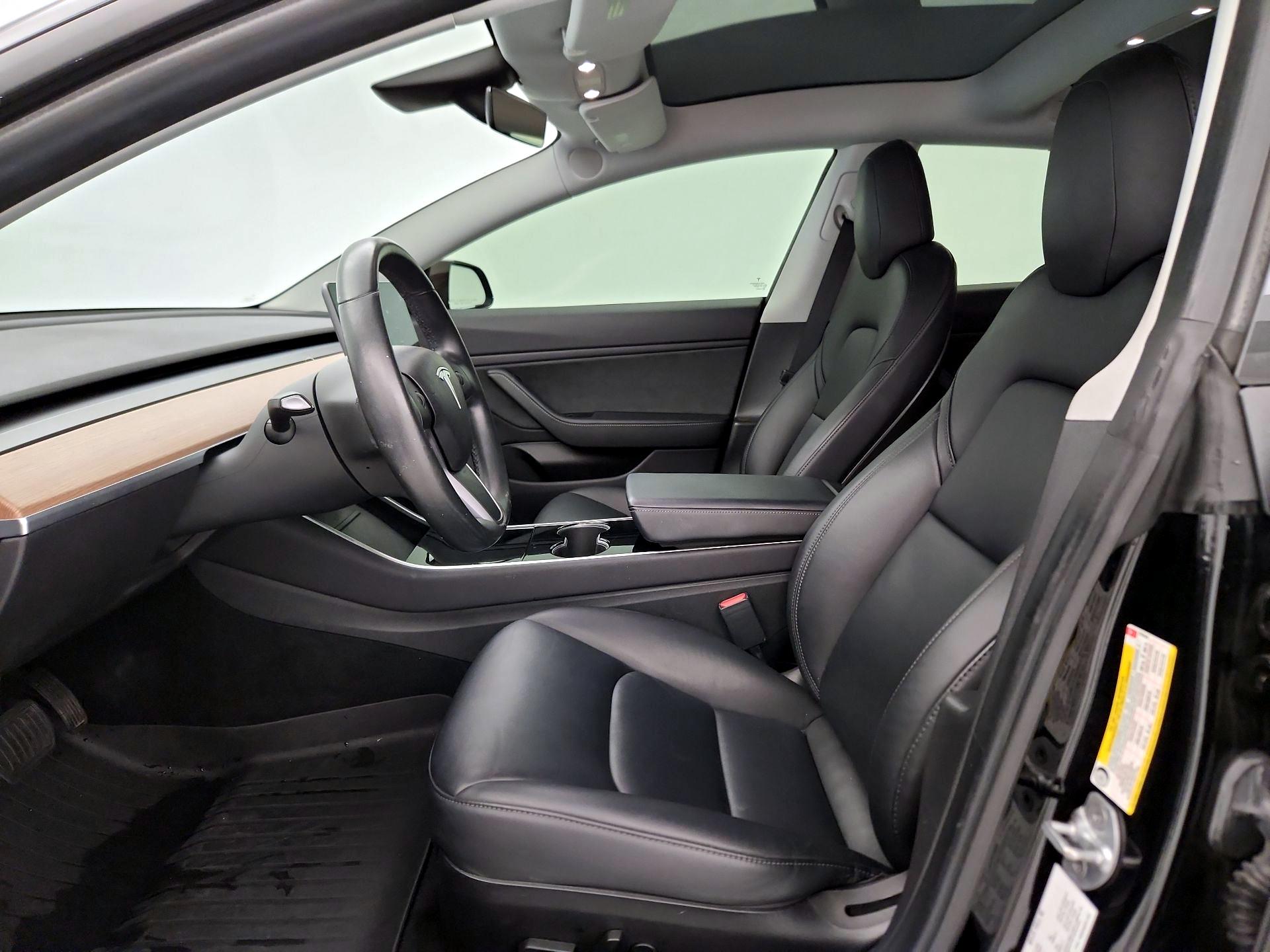 Thumbnail: 2019 Tesla Model 3 - 11