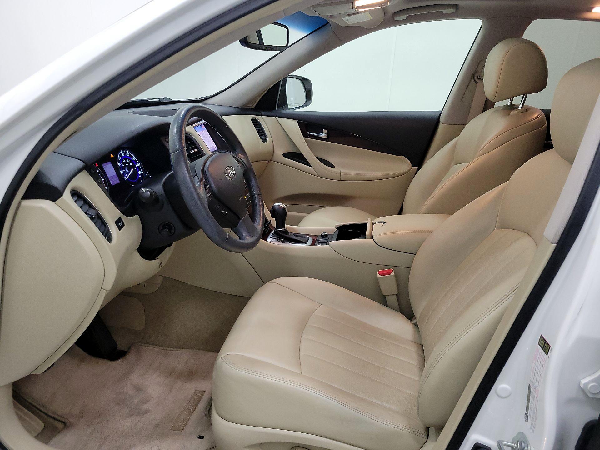 Thumbnail: 2016 INFINITI QX50 - 11