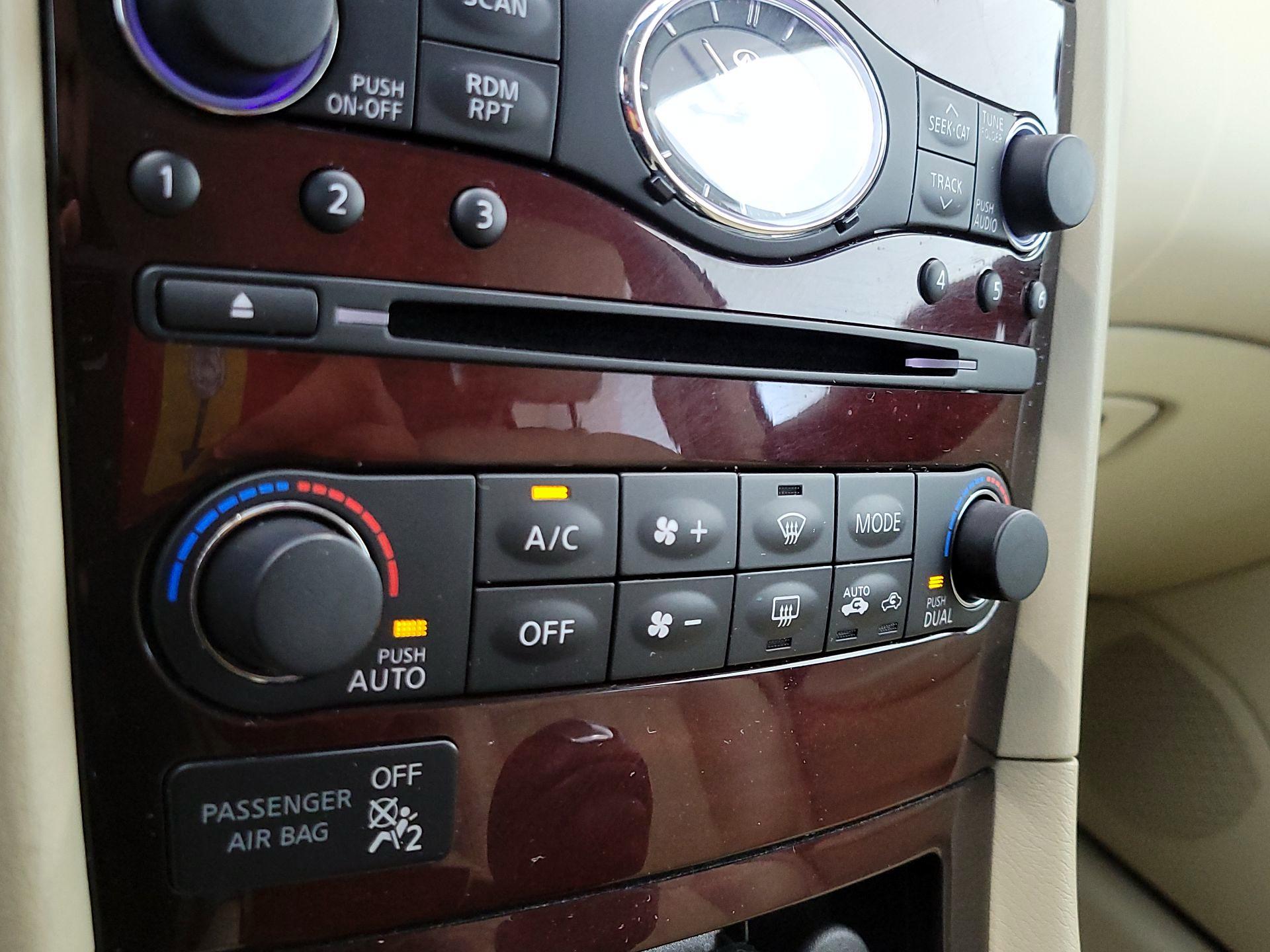 Thumbnail: 2016 INFINITI QX50 - 16