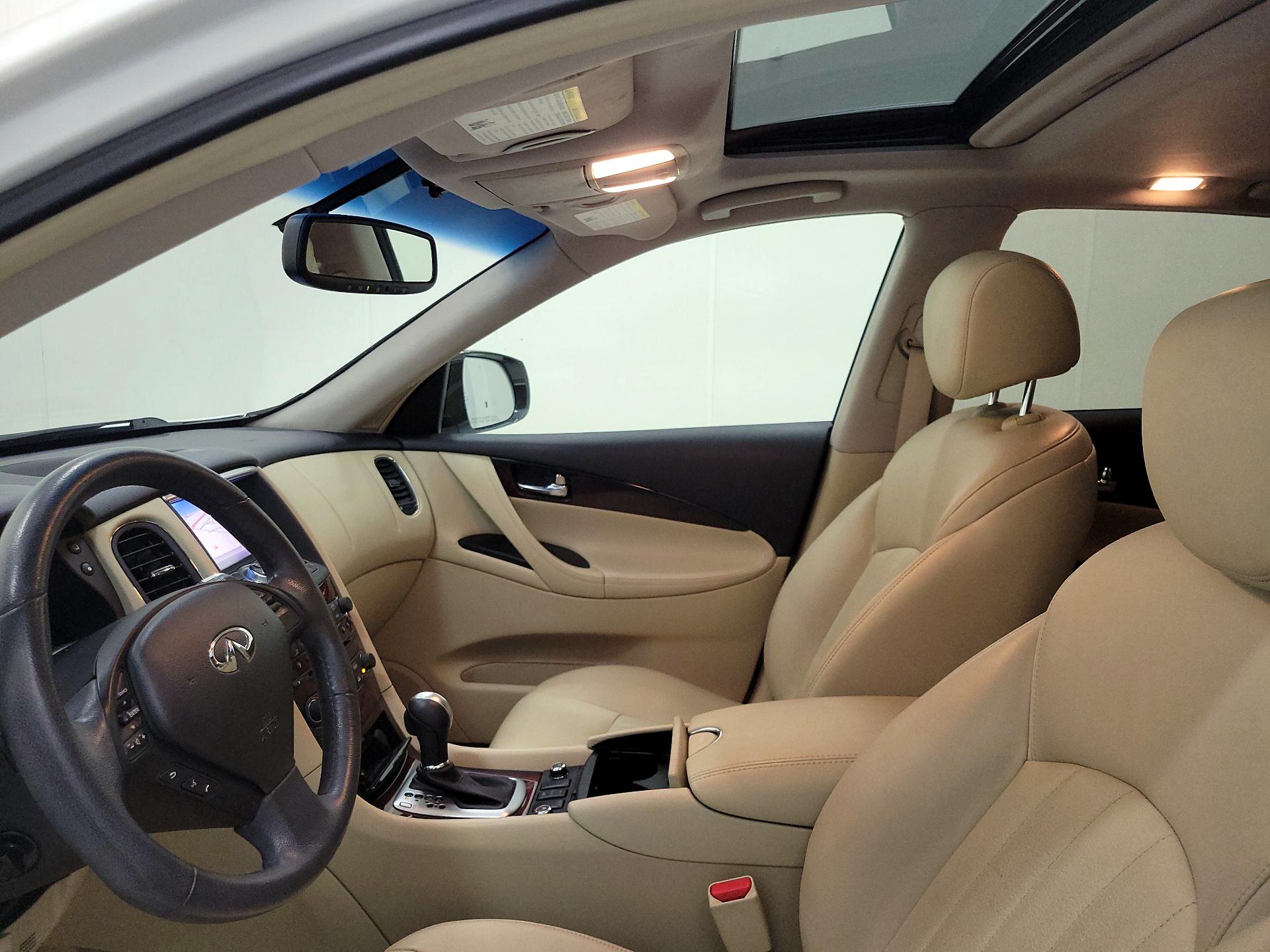 Thumbnail: 2016 INFINITI QX50 - 19