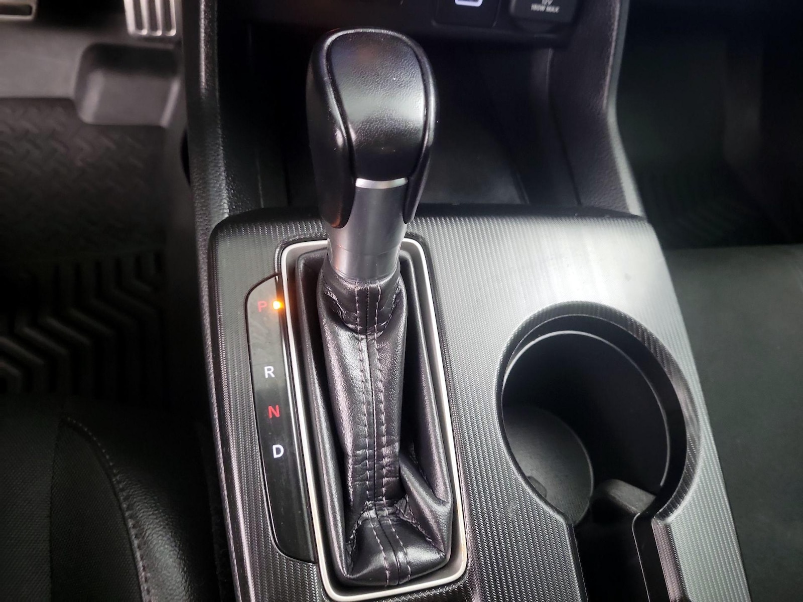 2024 Honda Civic Hatchback Sport - Photo 18