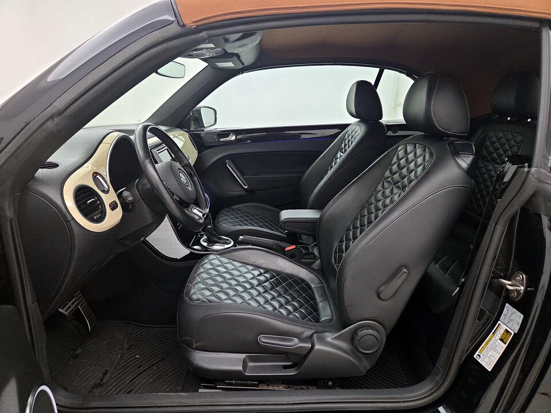 Thumbnail: 2019 Volkswagen Beetle - 11