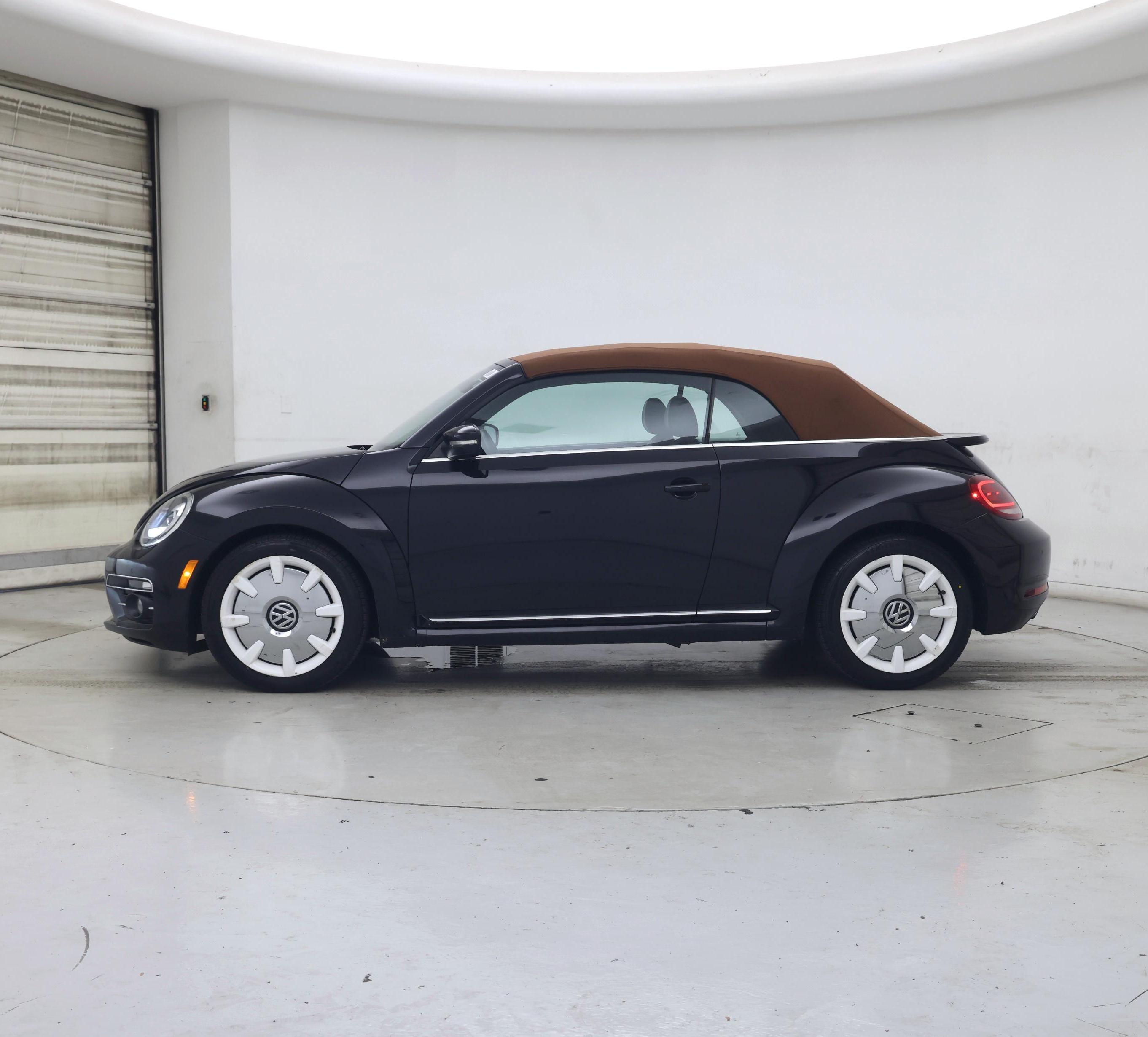 Thumbnail: 2019 Volkswagen Beetle - 3
