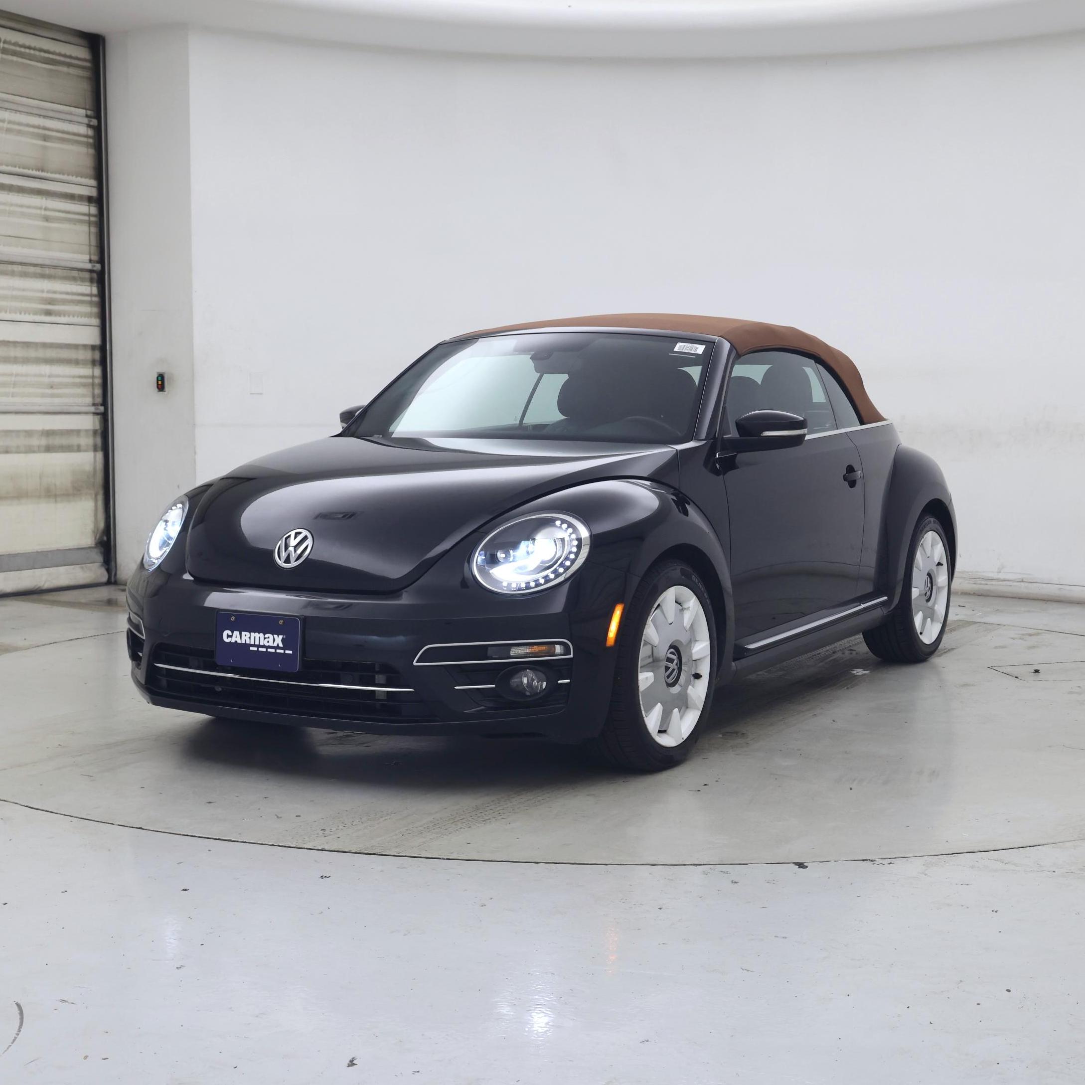 Thumbnail: 2019 Volkswagen Beetle - 4