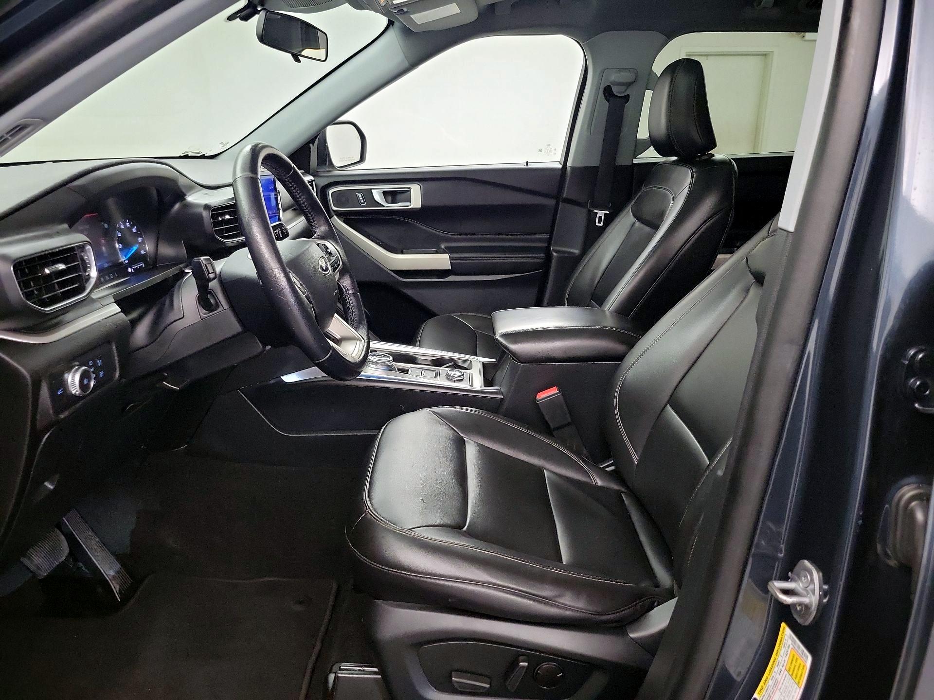 Thumbnail: 2022 Ford Explorer - 11